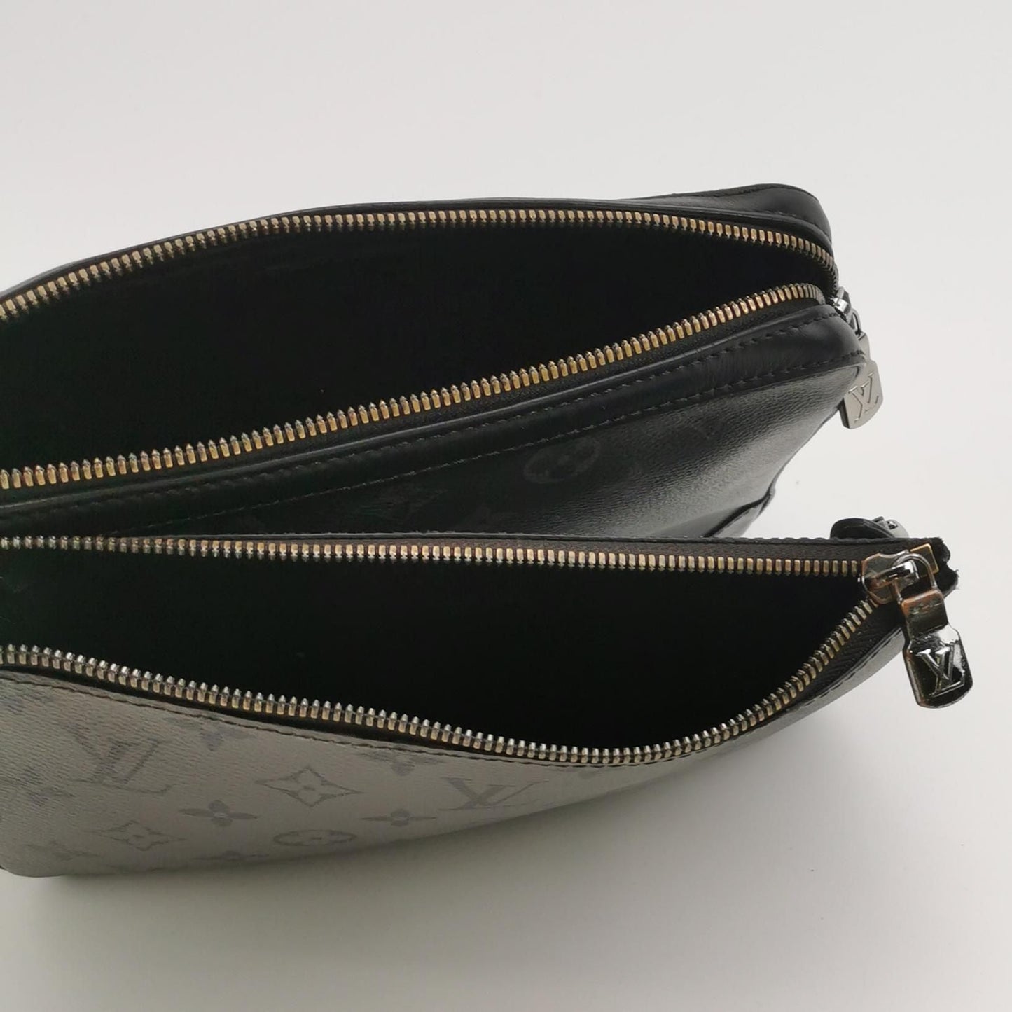 Preloved GLM-Trio Leather Monogram Crossbody Bag 250422781160410