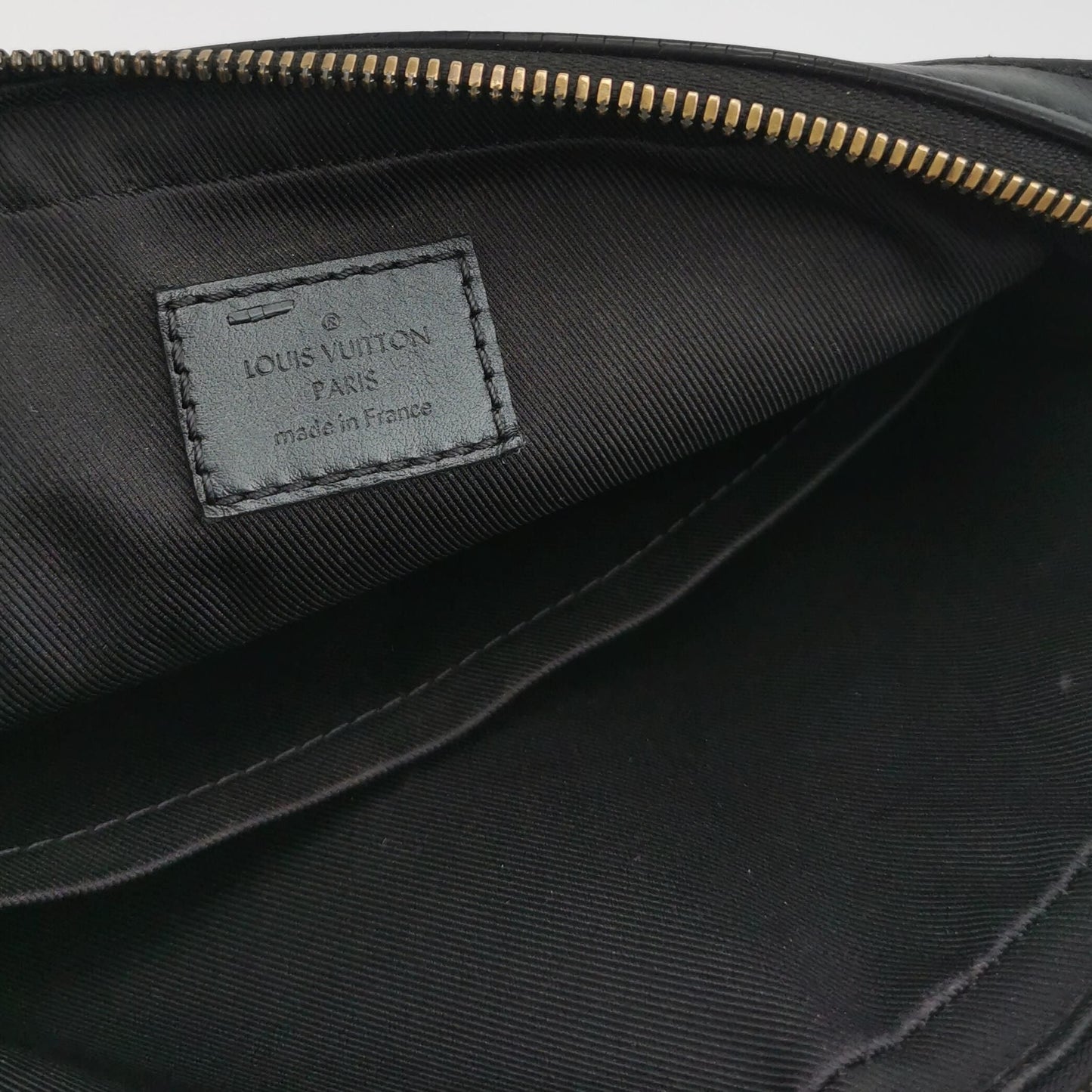 Preloved GLM-Trio Leather Monogram Crossbody Bag 250422781160410