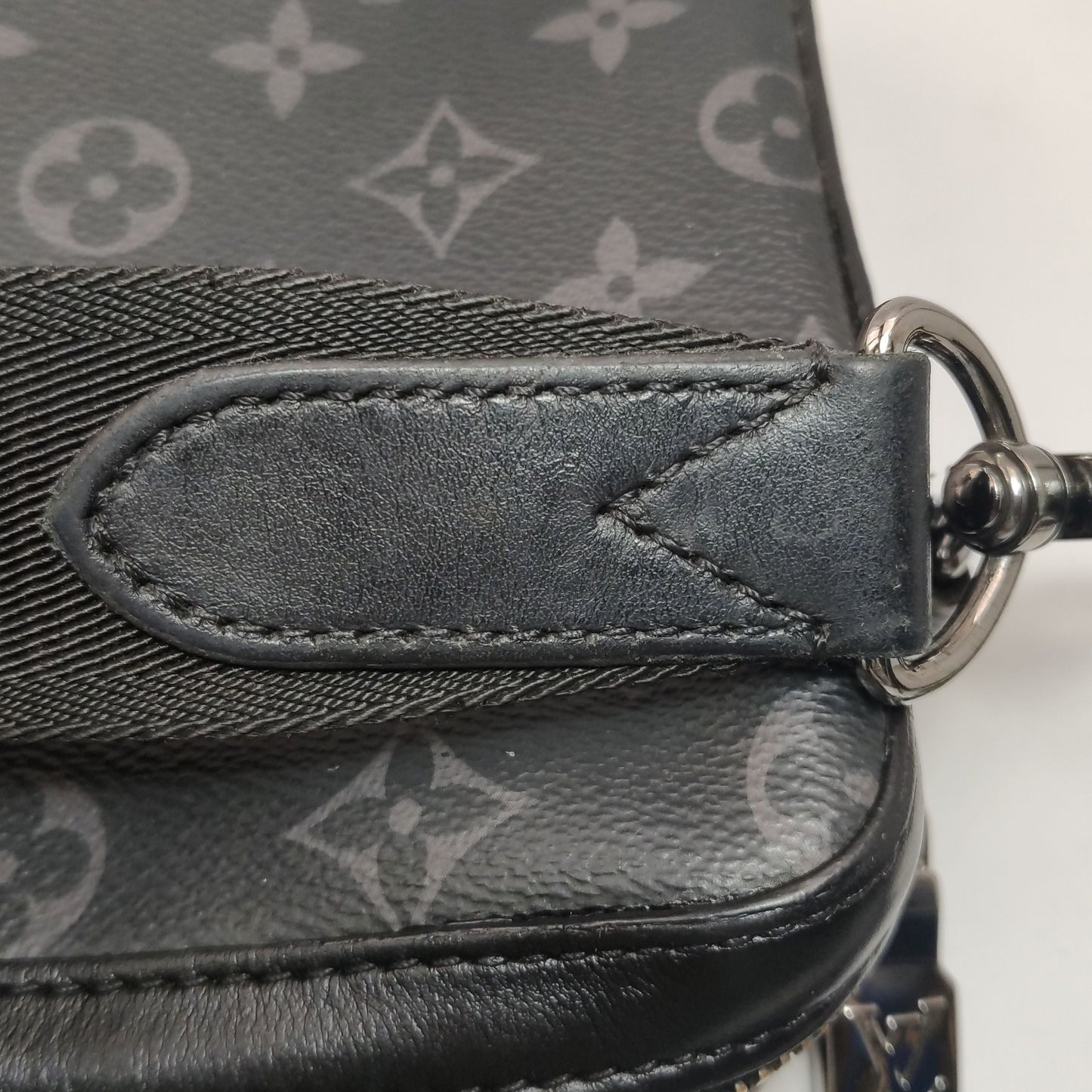 Preloved GLM-Trio Leather Monogram Crossbody Bag 250422781160410