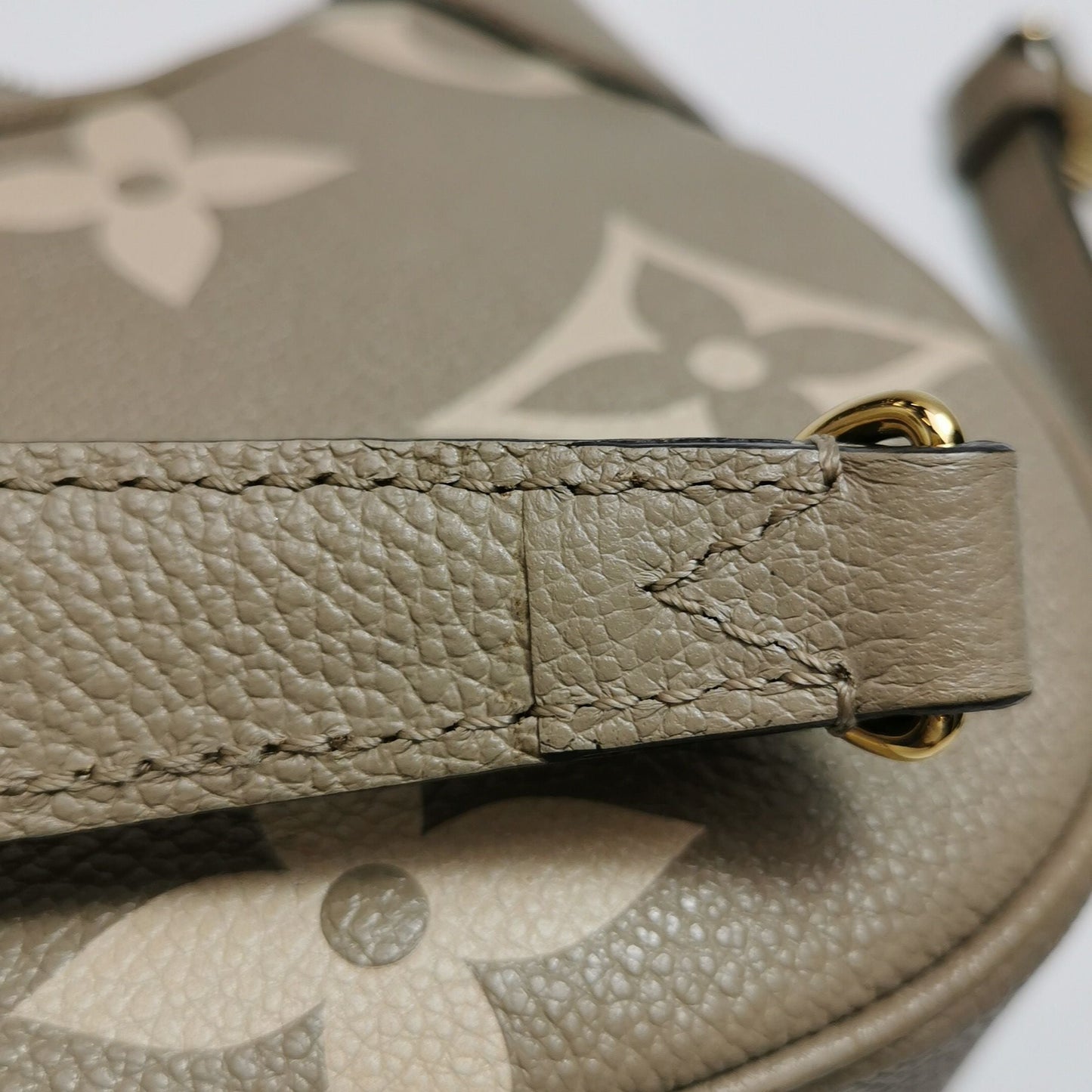Preloved GLM-Bagatelle Leather Gaint Monogram Crossbody Bag Microchip 047852400562