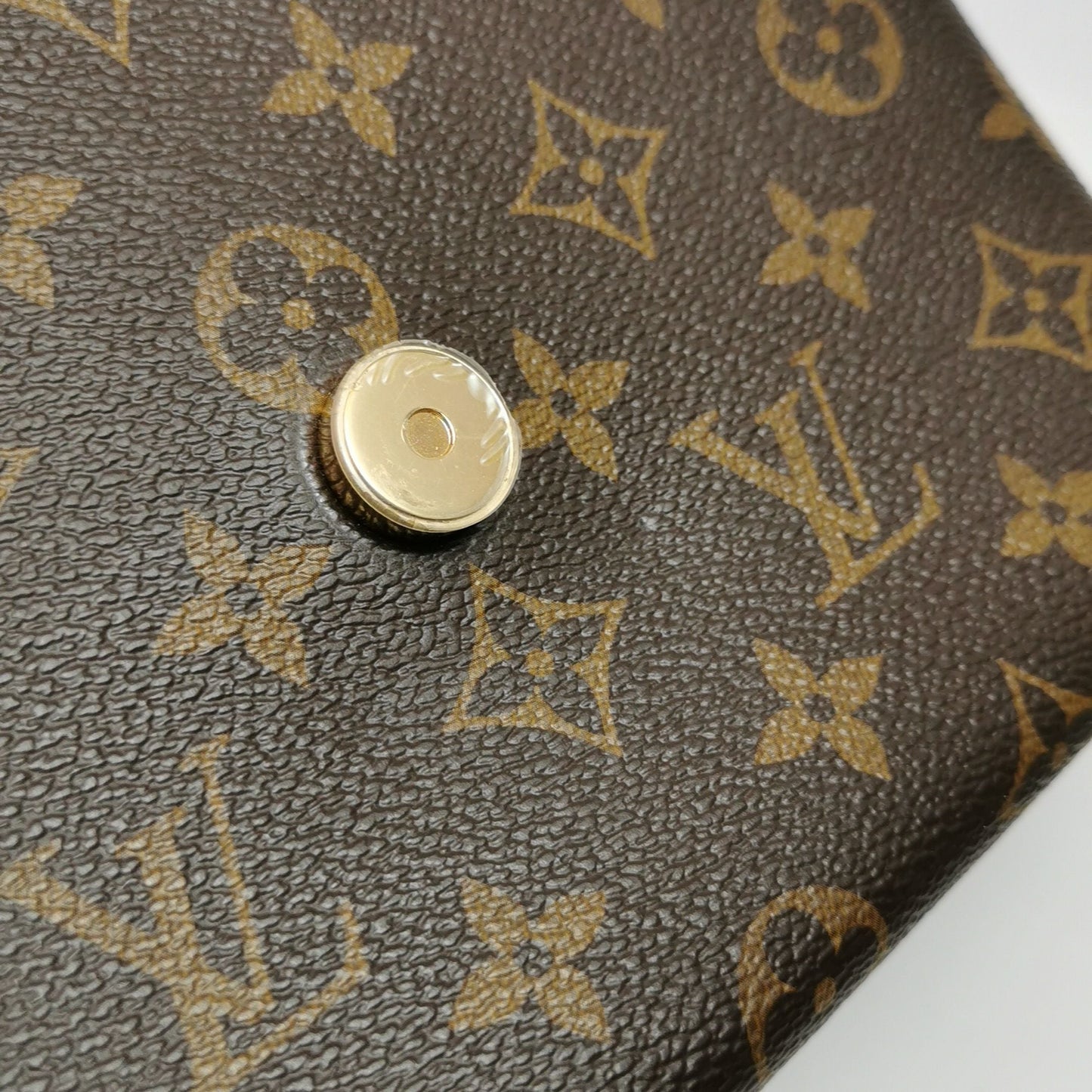 Preloved GLM-Locky BB Monogram Lock Crossbody Bag 047852400955