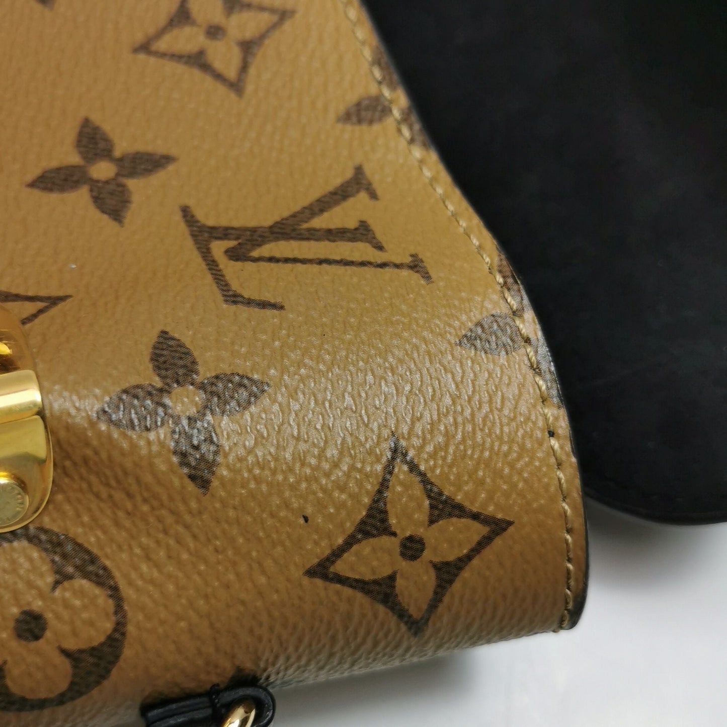 Preloved GLM-Camera Box 16 Leather Monogram Flap Crossbody Bag 250419781155173
