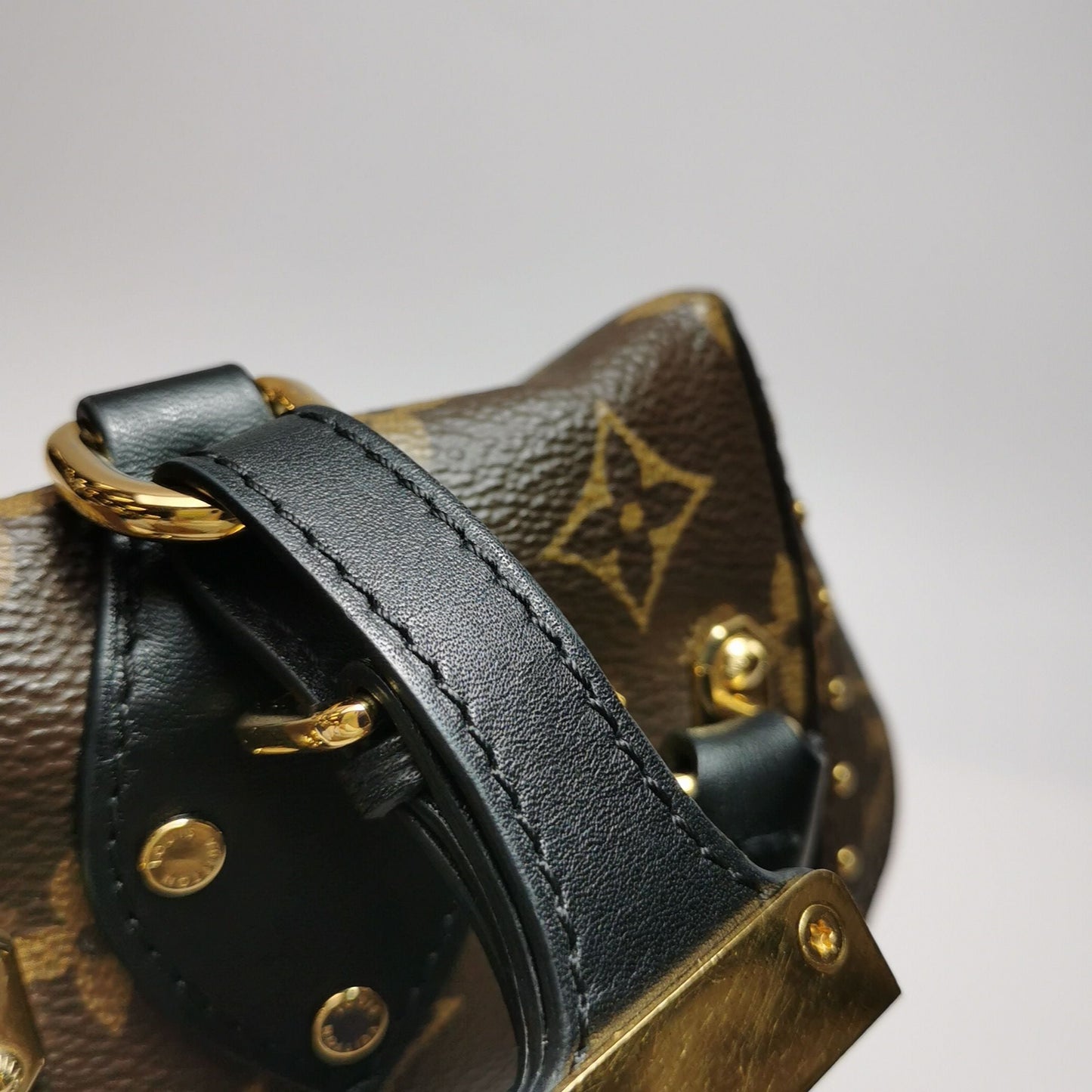 Preloved GLM-Camera Box 16 Leather Monogram Flap Crossbody Bag 250419781155173