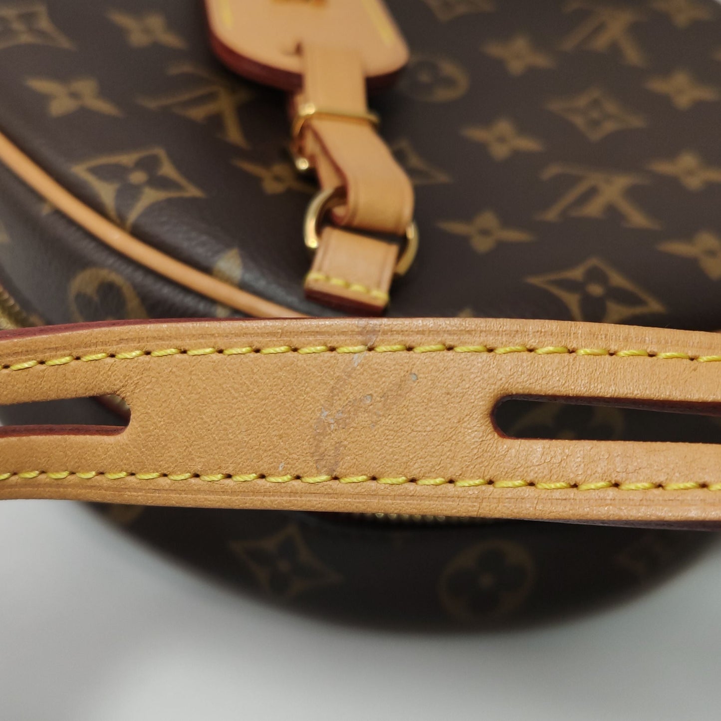 Preloved GLM-Boite Chapeau Medium Monogram Crossbody Bag 250410781142340