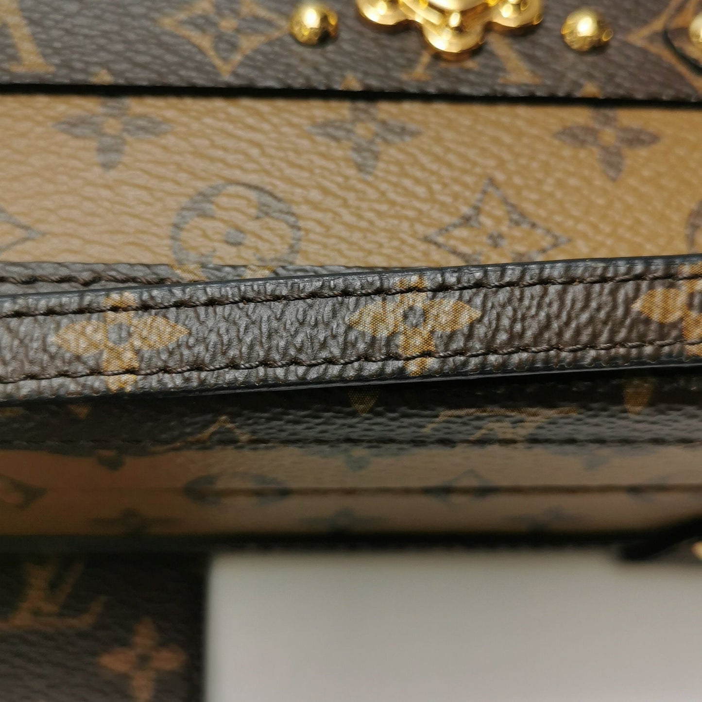 Preloved GLM-Petite Malle Small Monogram S-lock Crossbody Bag 250403781133015