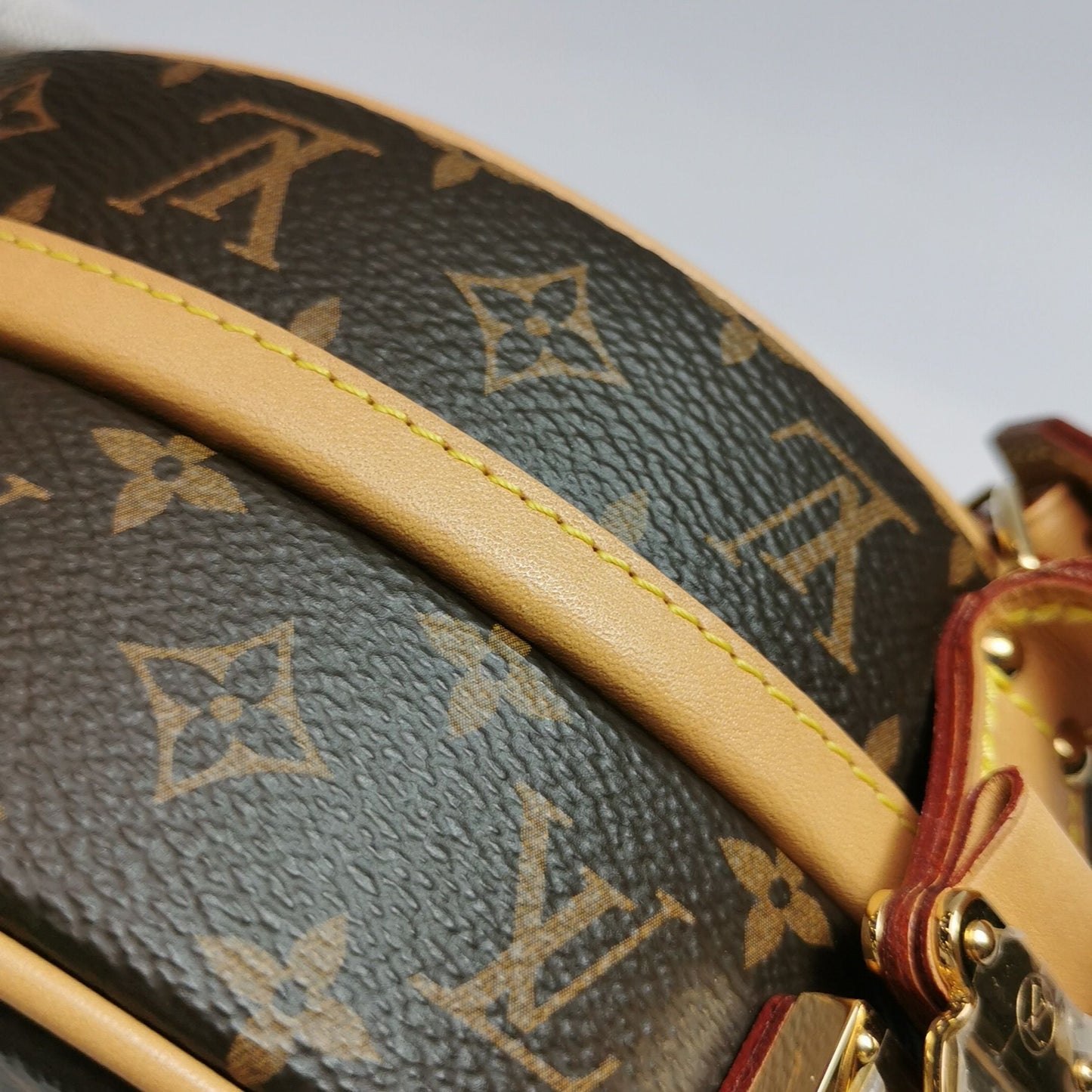 Preloved GLM-Boite Chapeau Small Monogram Print Round Bag Crossbody Bag 250401781130429