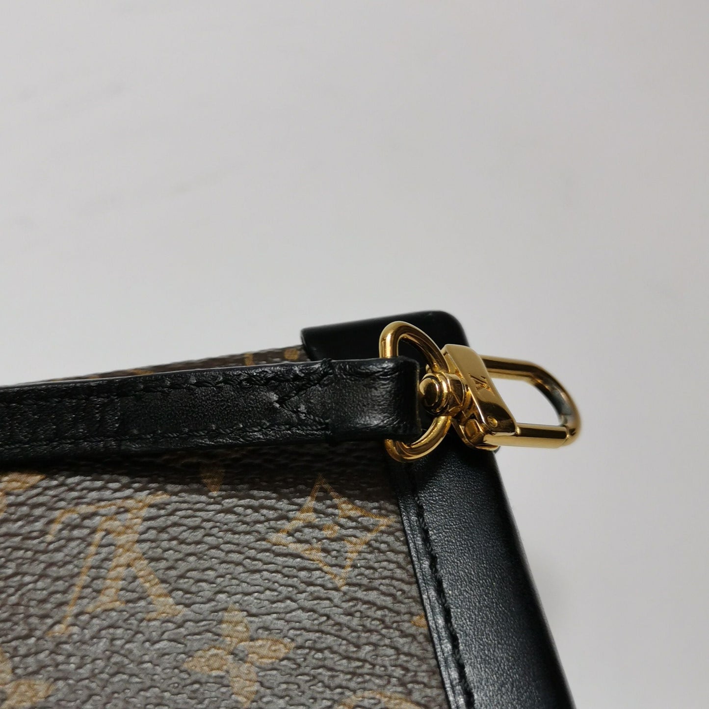 Preloved GLM-Petite Malle Small Monogram Crossbody Bag 250330781127266