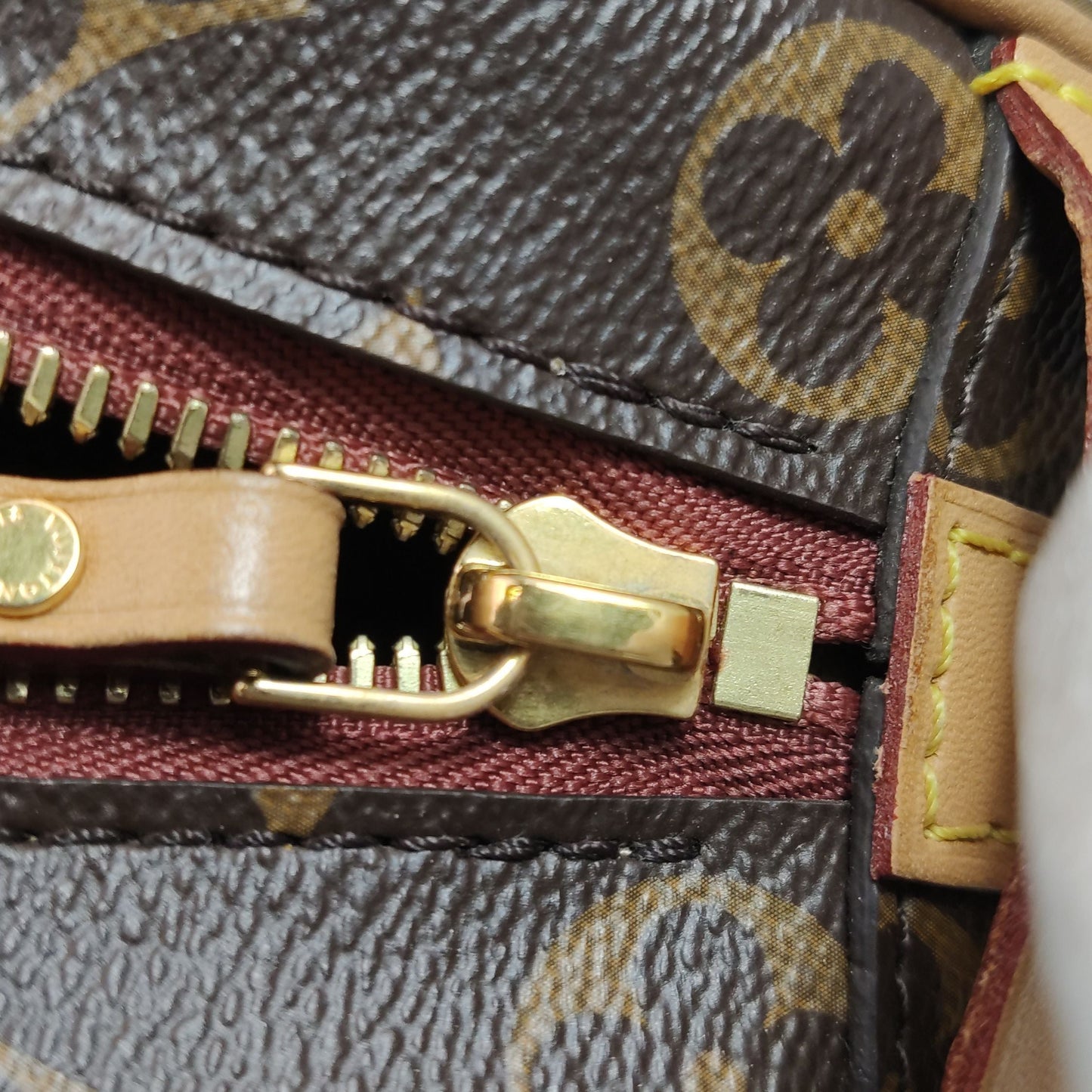 Preloved GLM-Boite Chapeau Small Monogram Crossbody Bag with Chip 250309781097712