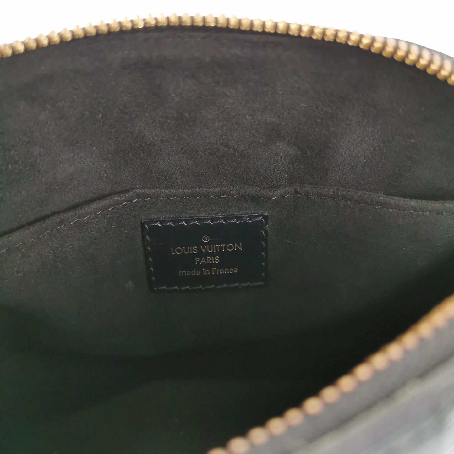 Preloved GLM-Alma Nano Leather Solid Crossbody Shoulder Bag 250606781224976