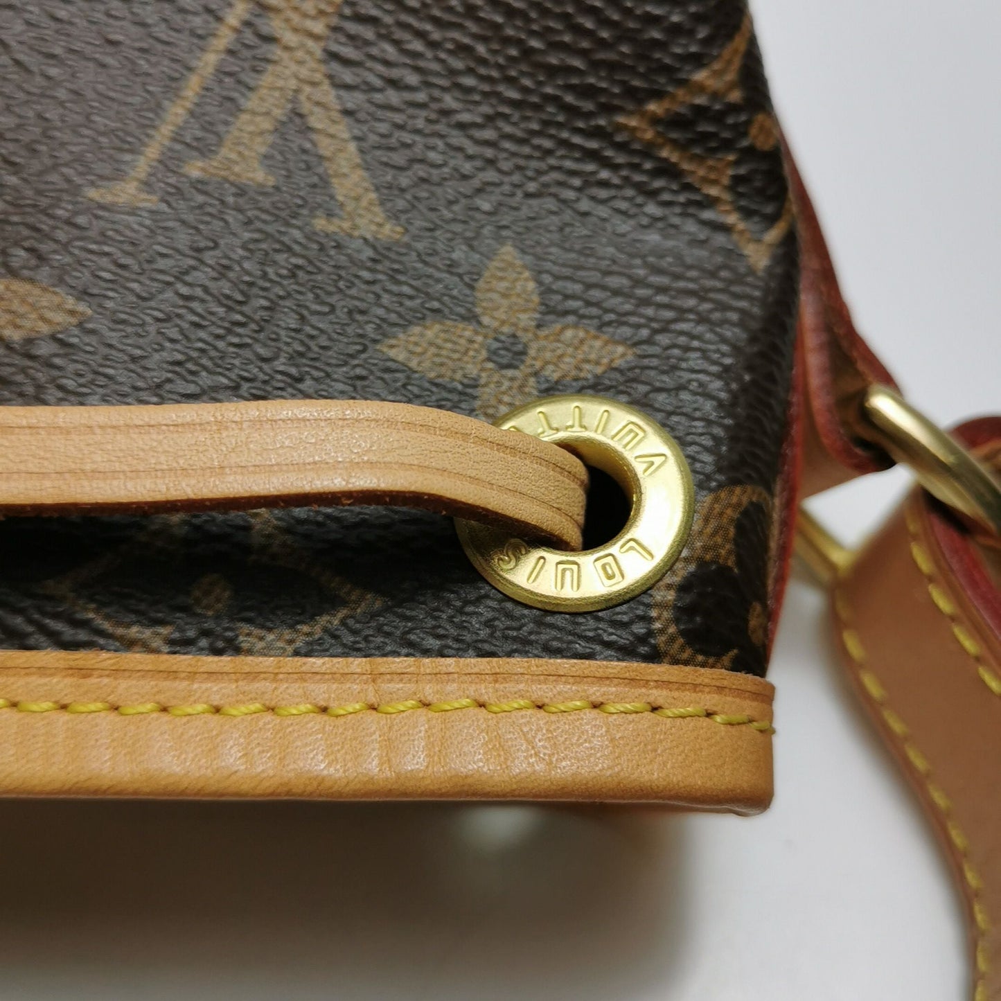 Preloved GLM-NOE Medium Monogram Bucket Bag with Chip 250607781226400