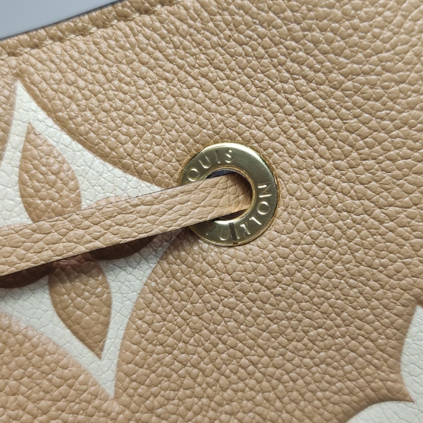 Preloved GLM-NÃ‰ONOÃ‰ Medium Monogram Canvas Shoulder Bag with Chip 250606781225583