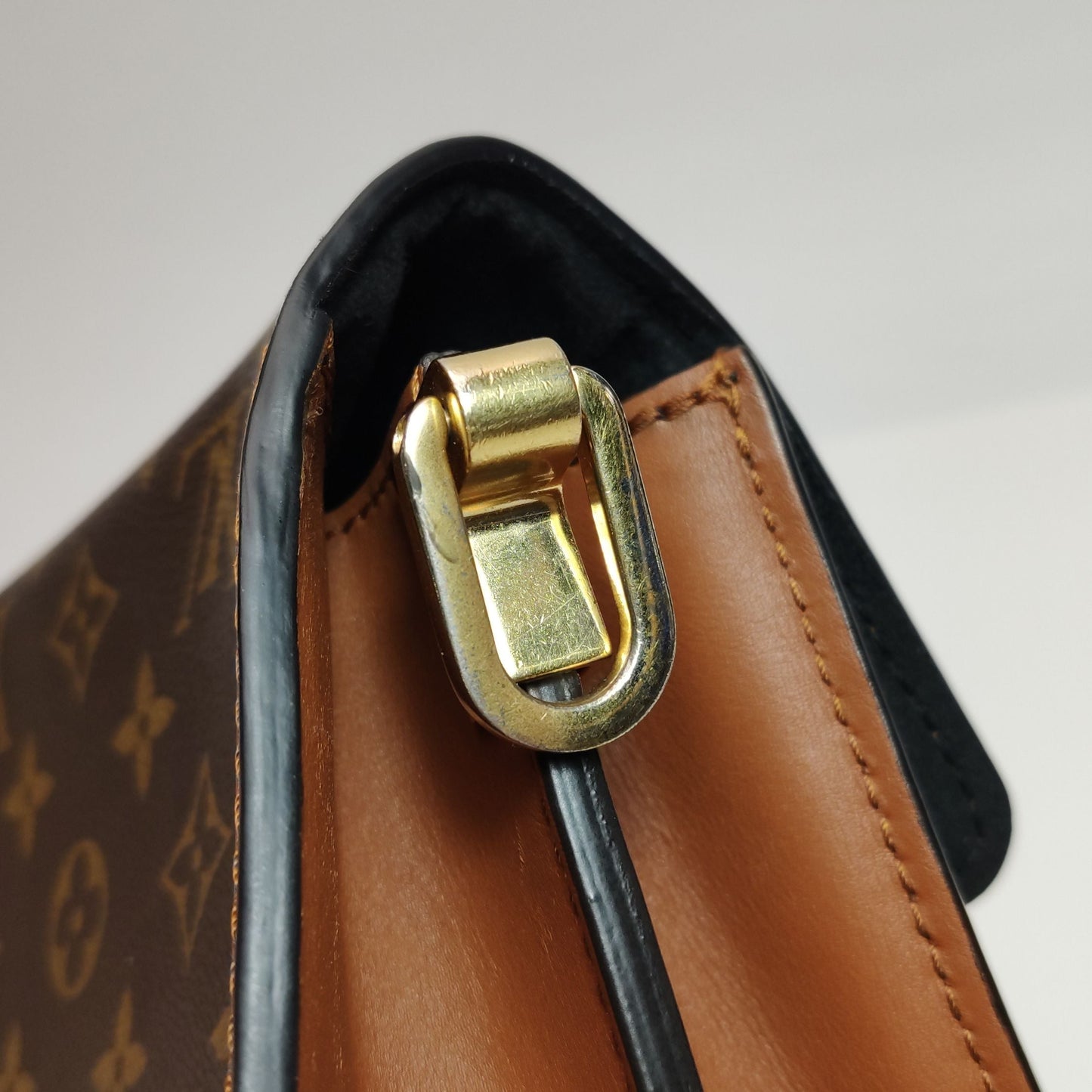 Preloved GLM-Dauphine Mini Monogram Empreinte Leather Crossbody Bag 250605781224289