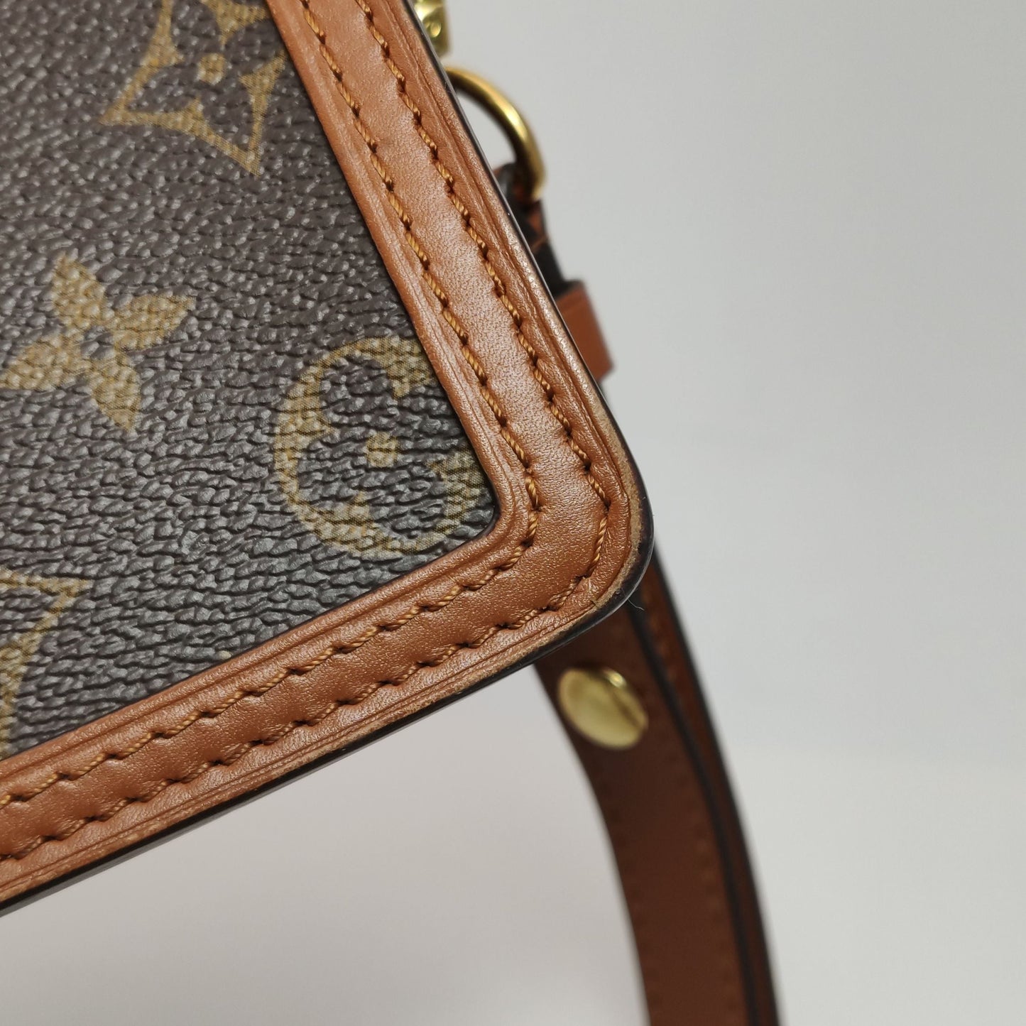Preloved GLM-Dauphine Mini Monogram Empreinte Leather Shoulder Bag 250604781222496