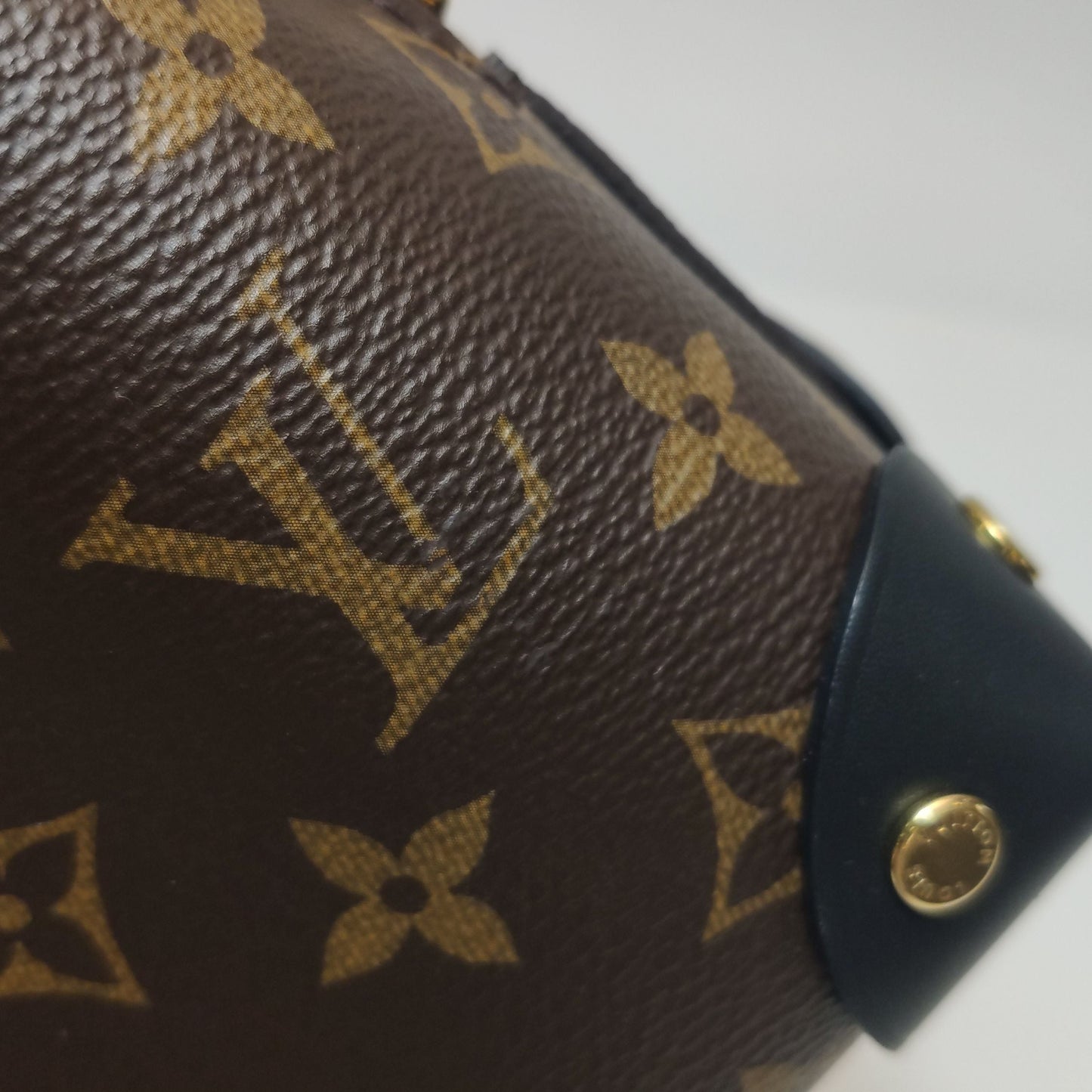 Preloved GLM-Petite Malle Souple Leather Monogram Studded Shoulder Bag 250605781223774
