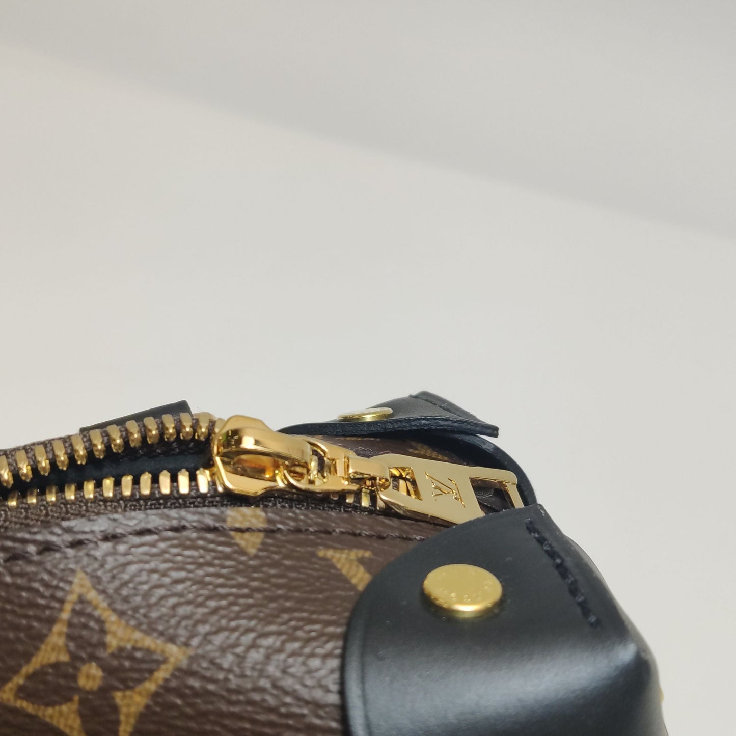 Preloved GLM-Petite Malle Souple Leather Monogram Studded Shoulder Bag 250605781223774