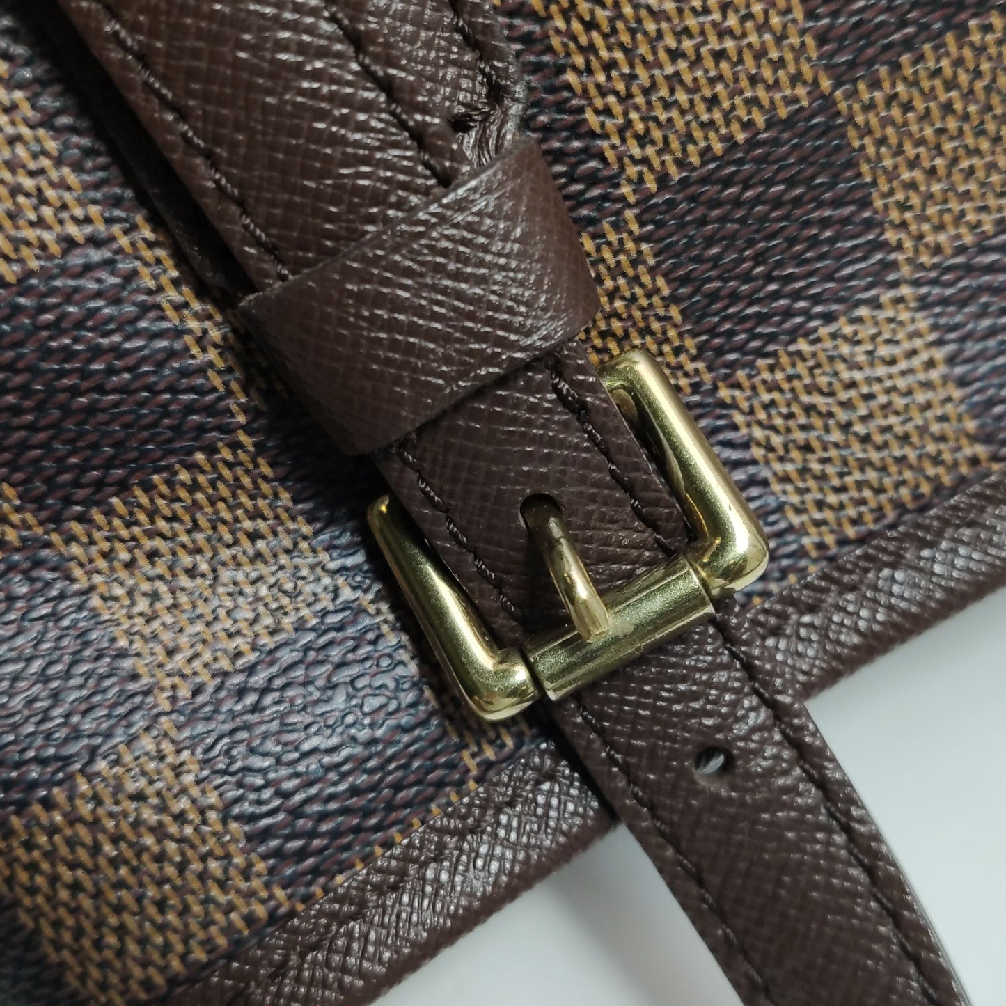 Preloved GLM-Marais Bucket Small Leather Check Pattern Adjustable Strap Shoulder Bag with Detachable Pouch 250602781219717