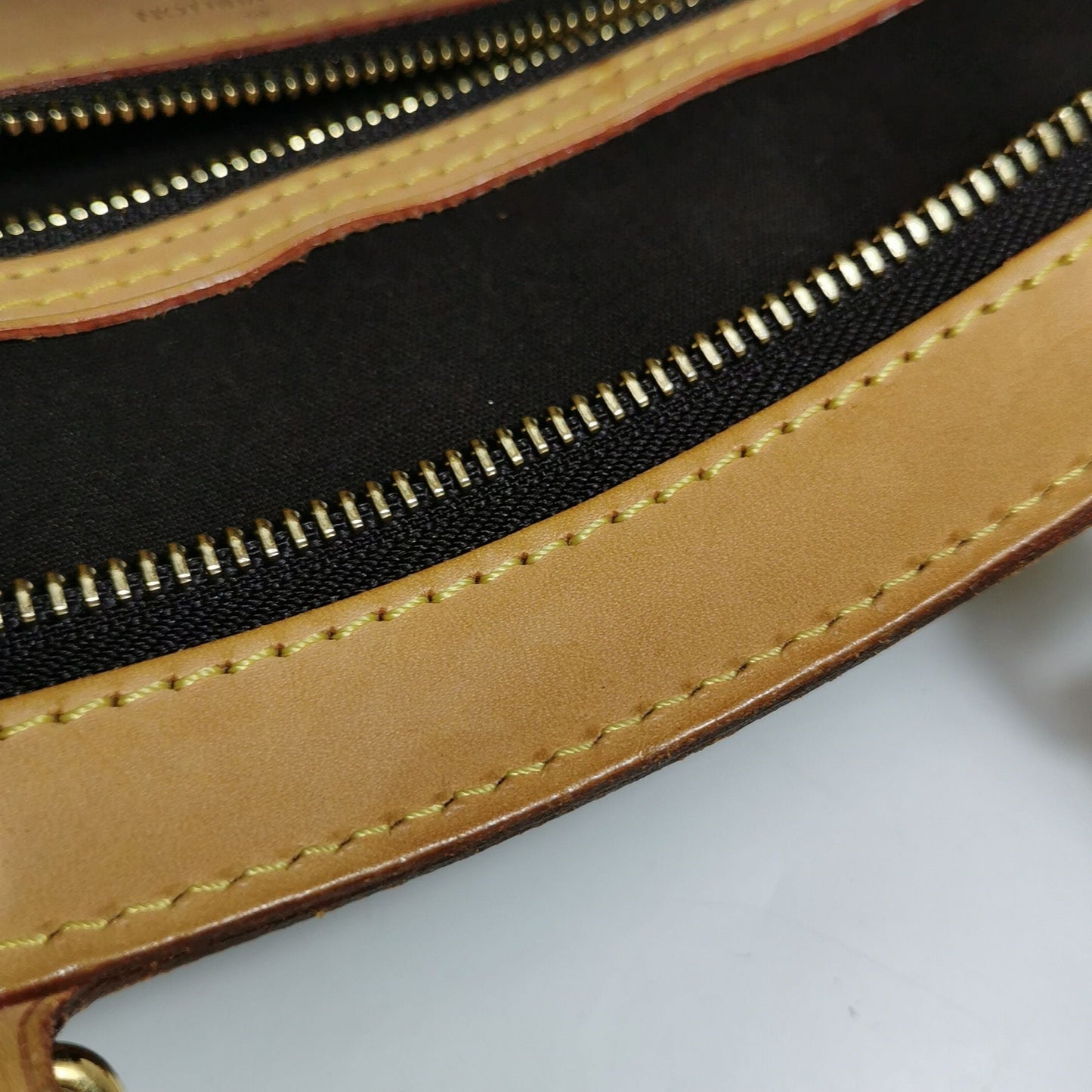 Preloved GLM-Brea Doctor Bag Medium in Vegetable-Tanned Leather and Patent Leather with Monogram Embossing and Rivet Decor 250604781222527