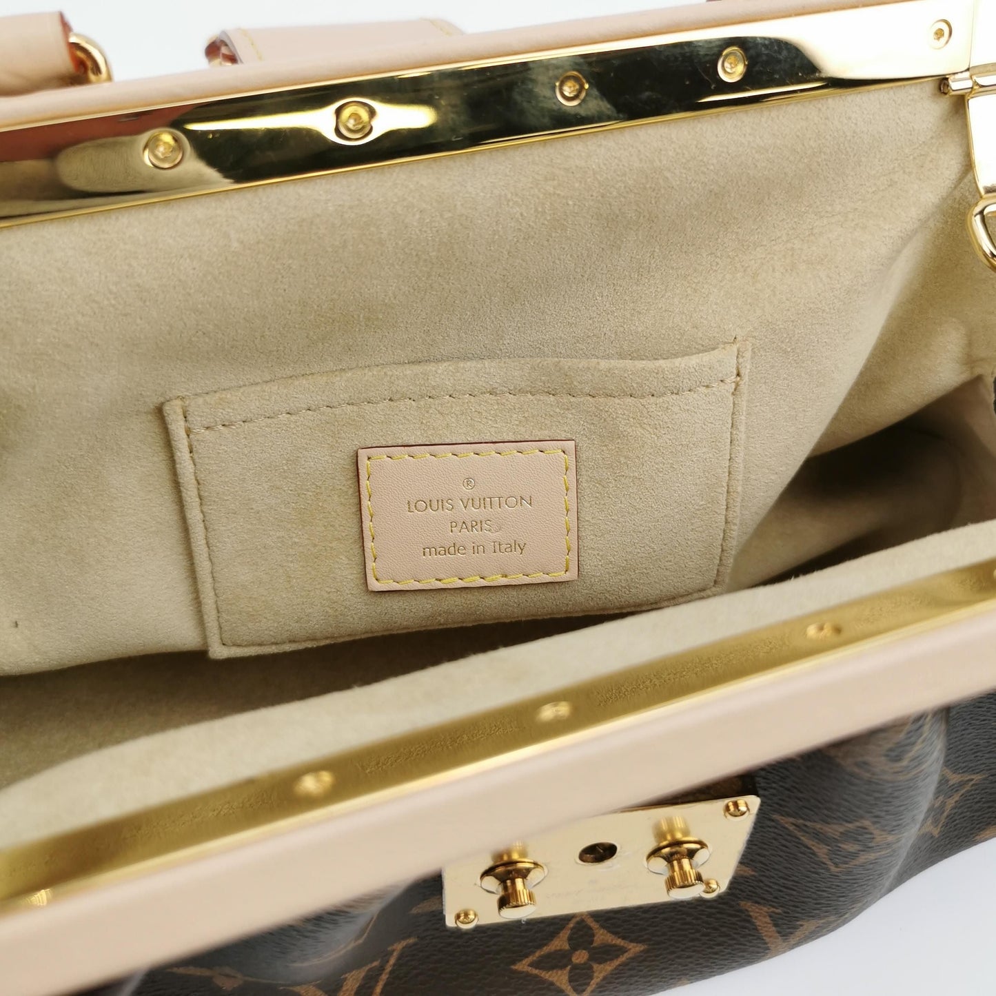 Preloved GLM-Clutch Box Medium Monogram Shoulder Bag with Chip 250604781222387