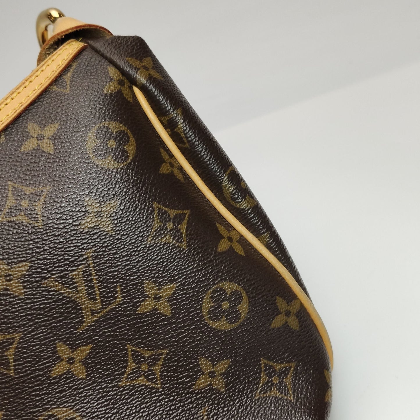 Preloved GLM-Tikal Monogram Print Shoulder Bag 250529781212789