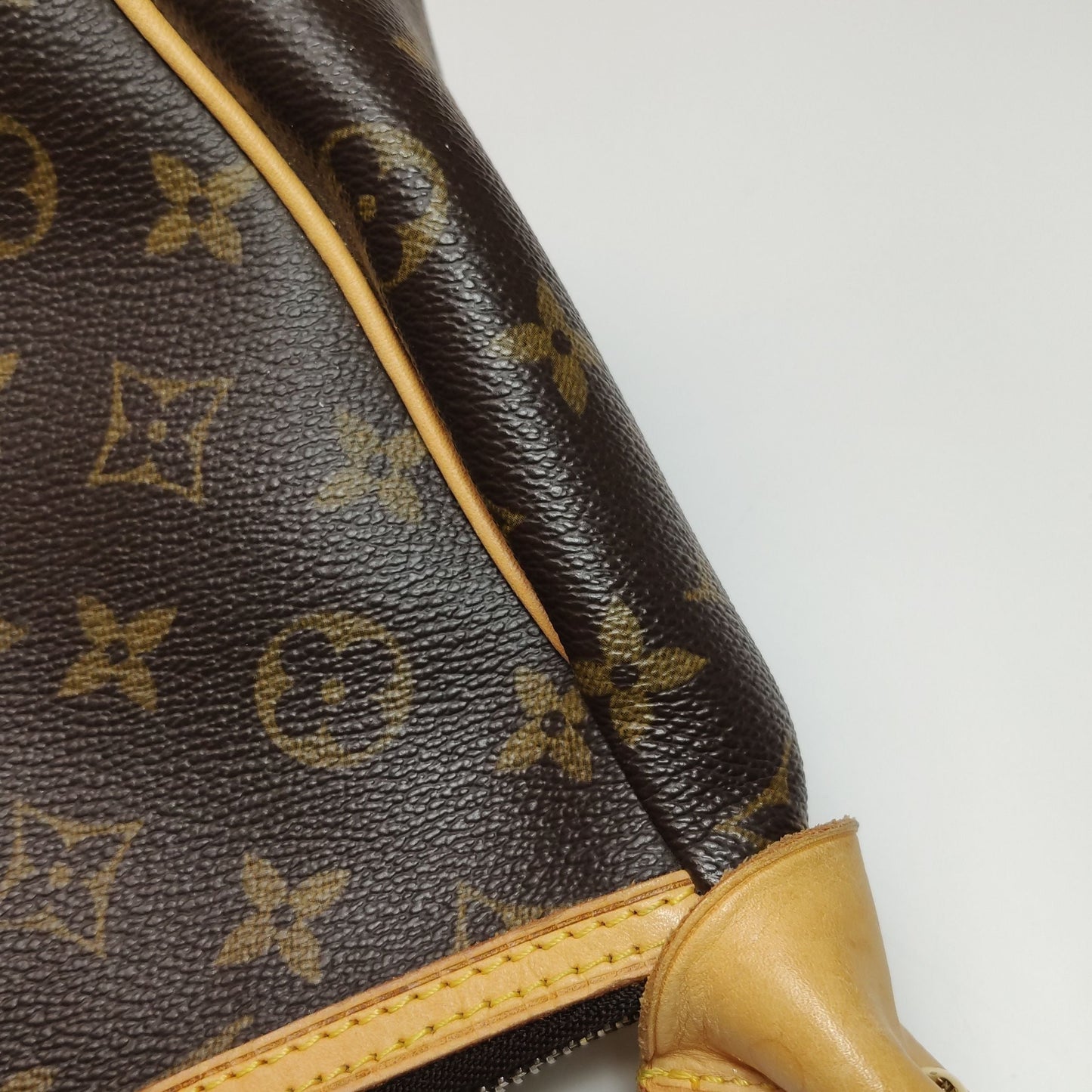 Preloved GLM-Tikal Monogram Print Shoulder Bag 250529781212789