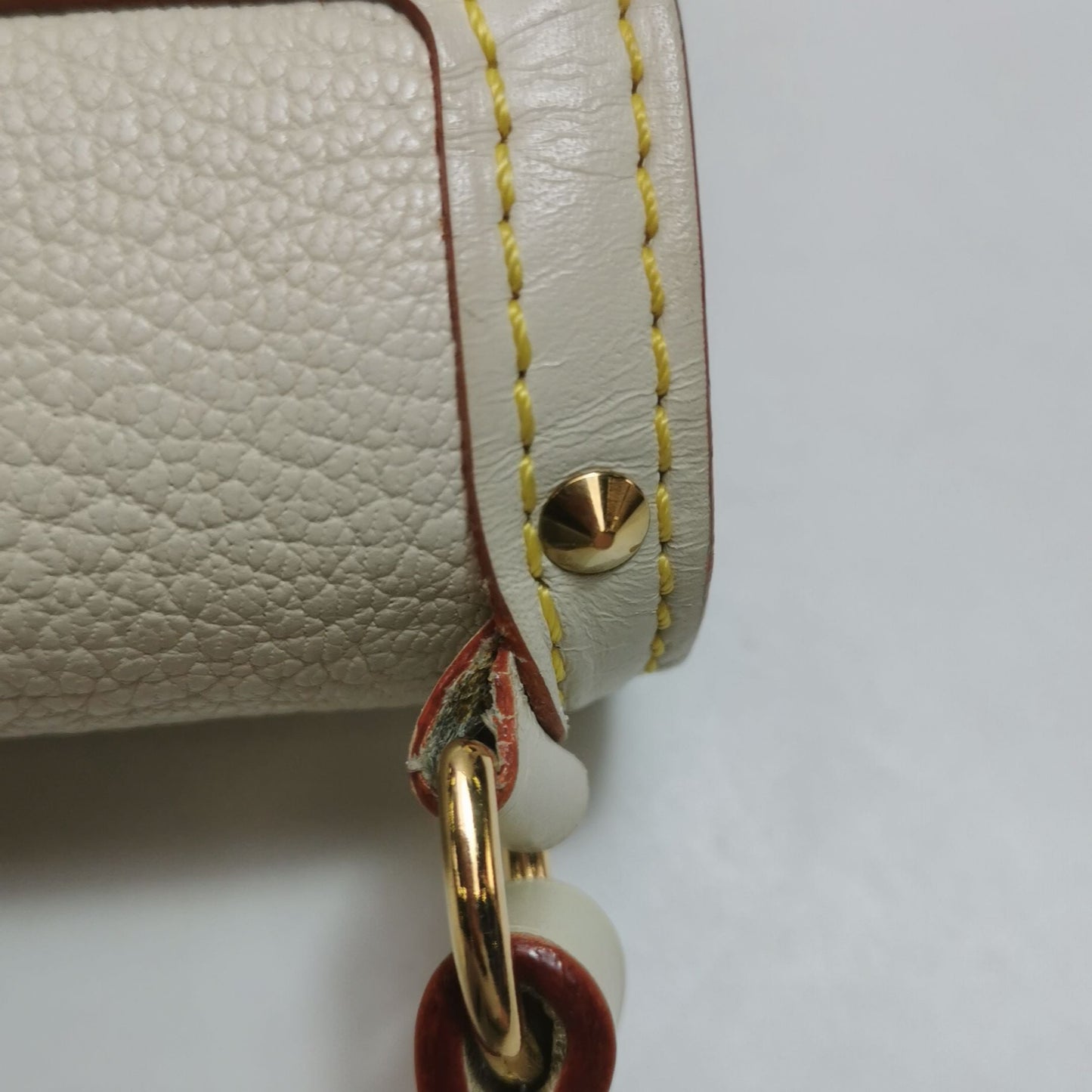 Preloved GLM-Suhali Leather S-lock Shoulder Bag 250602781219850
