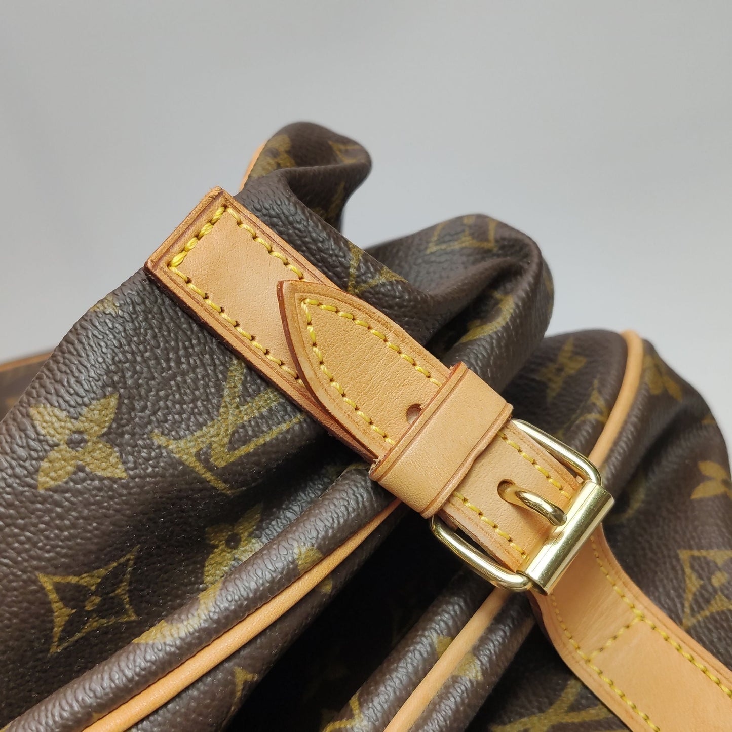 Preloved GLM-Saumur Twins Medium Vegetable Tanned Leather Monogram Print Belt Buckle Crossbody Shoulder Bag 250604781221529
