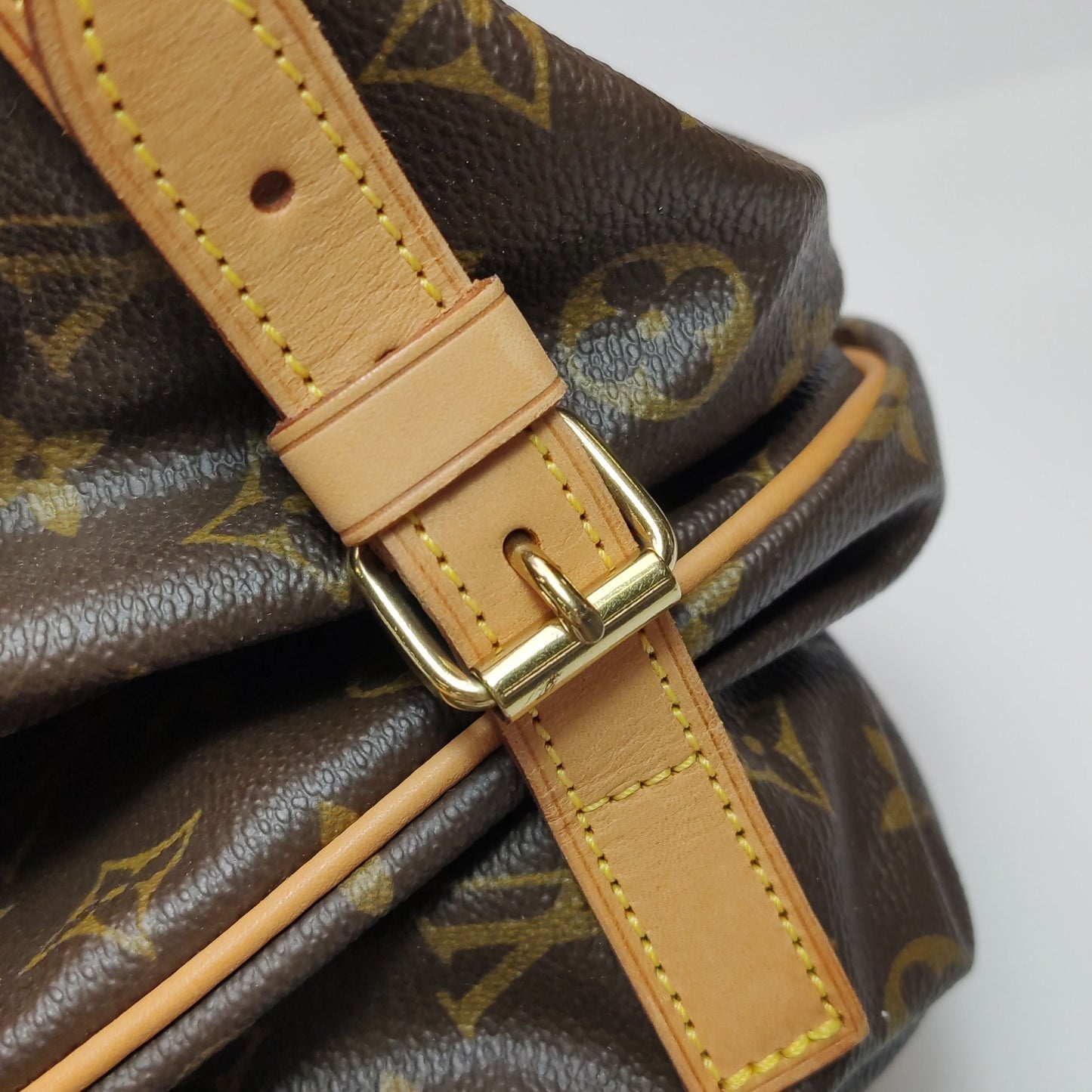 Preloved GLM-Saumur Twins Medium Vegetable Tanned Leather Monogram Print Belt Buckle Crossbody Shoulder Bag 250604781221529