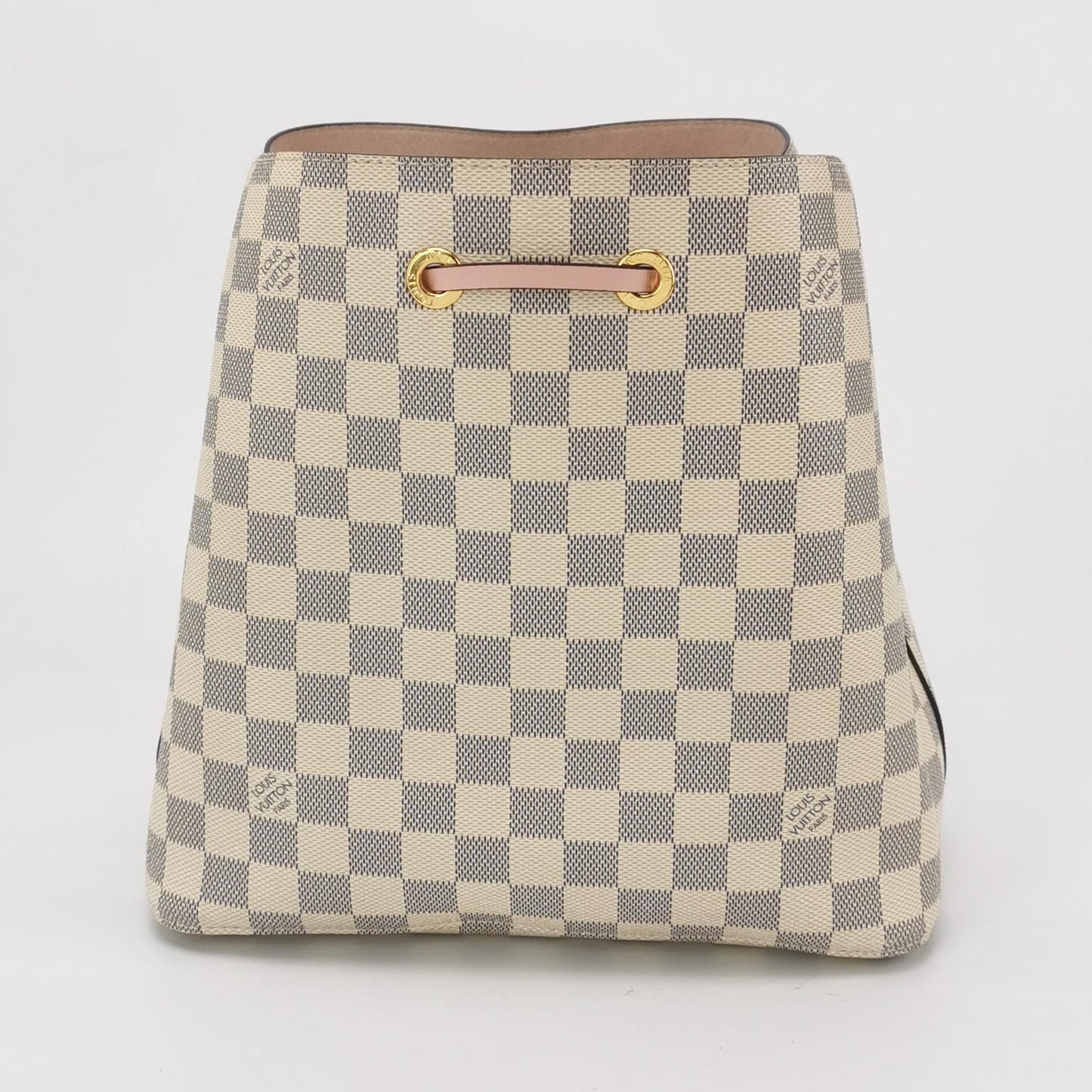 Preloved GLM-NÃ‰ONOÃ‰ Medium Checkered Drawstring Crossbody Shoulder Bag 250603781220815