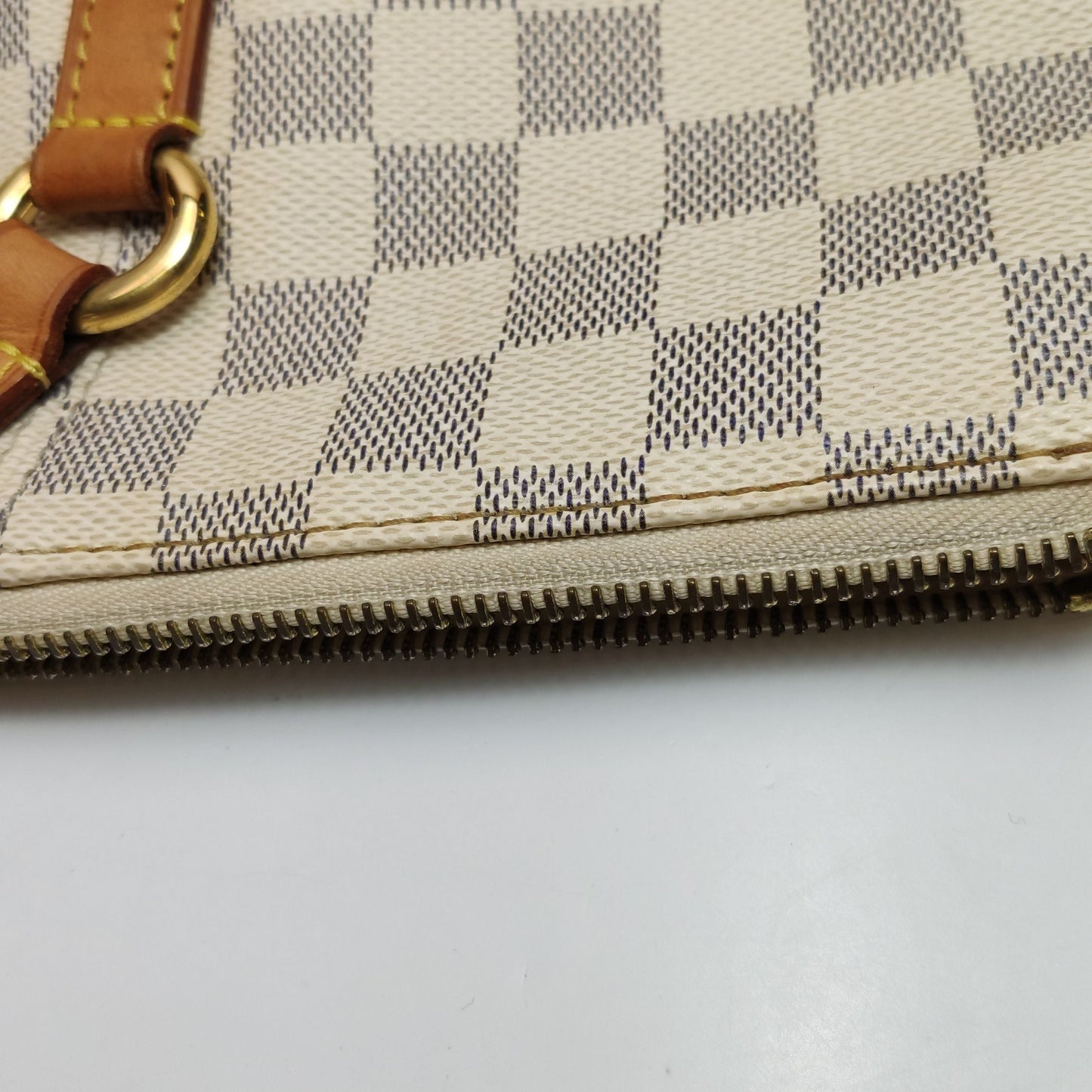 Preloved GLM-Totally Monogram Canvas Shoulder Bag 250602781219593