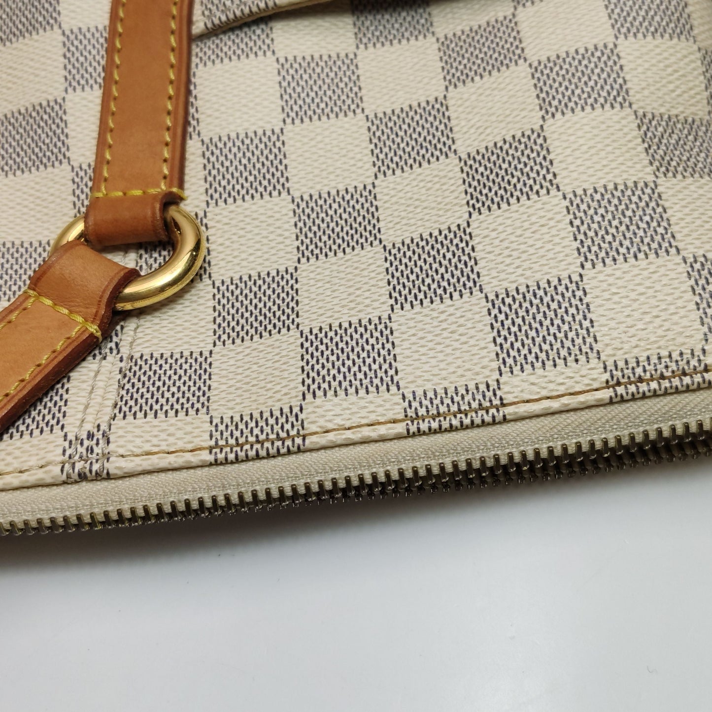 Preloved GLM-Totally Monogram Canvas Shoulder Bag 250602781219593