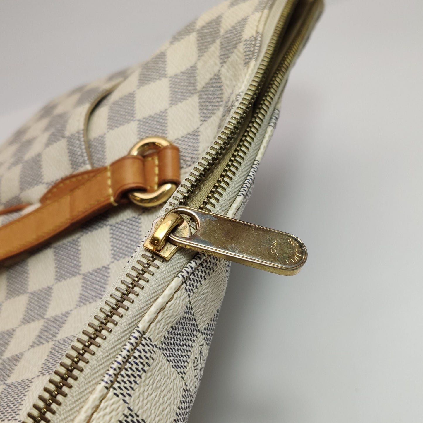 Preloved GLM-Totally Monogram Canvas Shoulder Bag 250602781219593