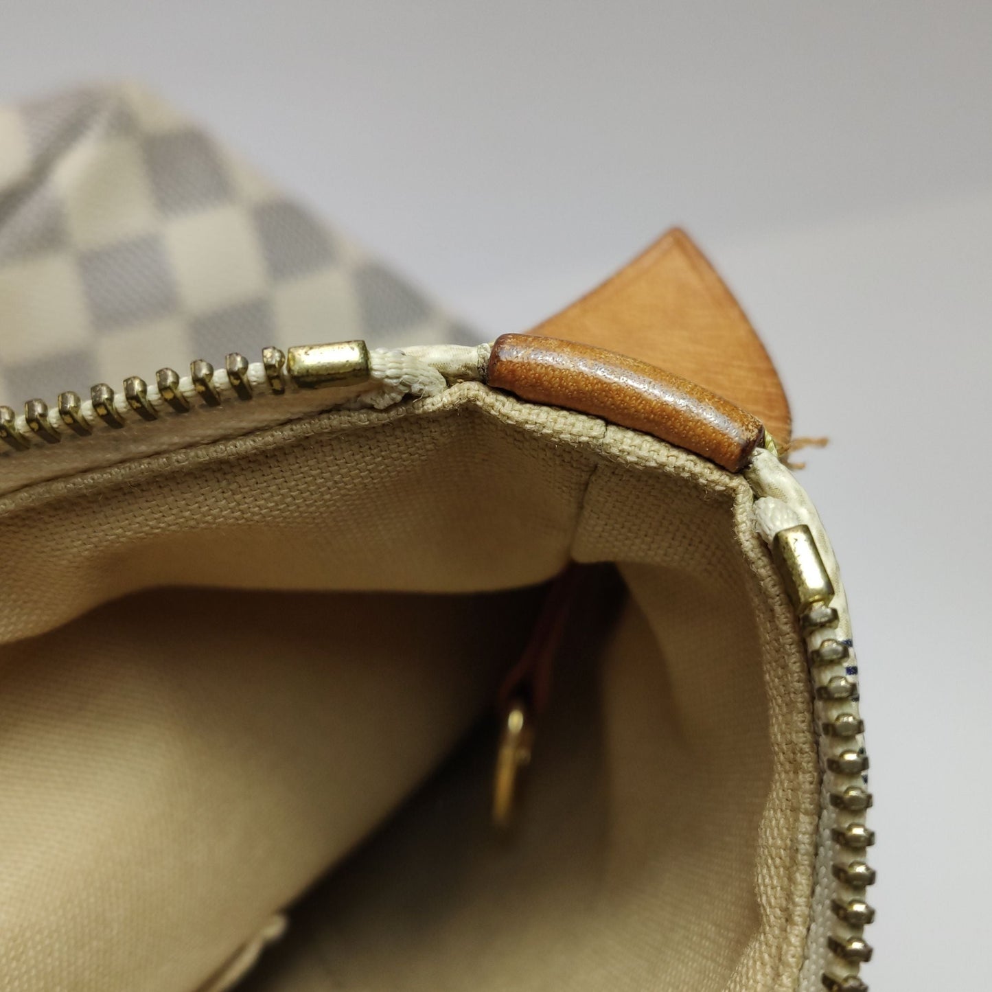 Preloved GLM-Totally Monogram Canvas Shoulder Bag 250602781219593