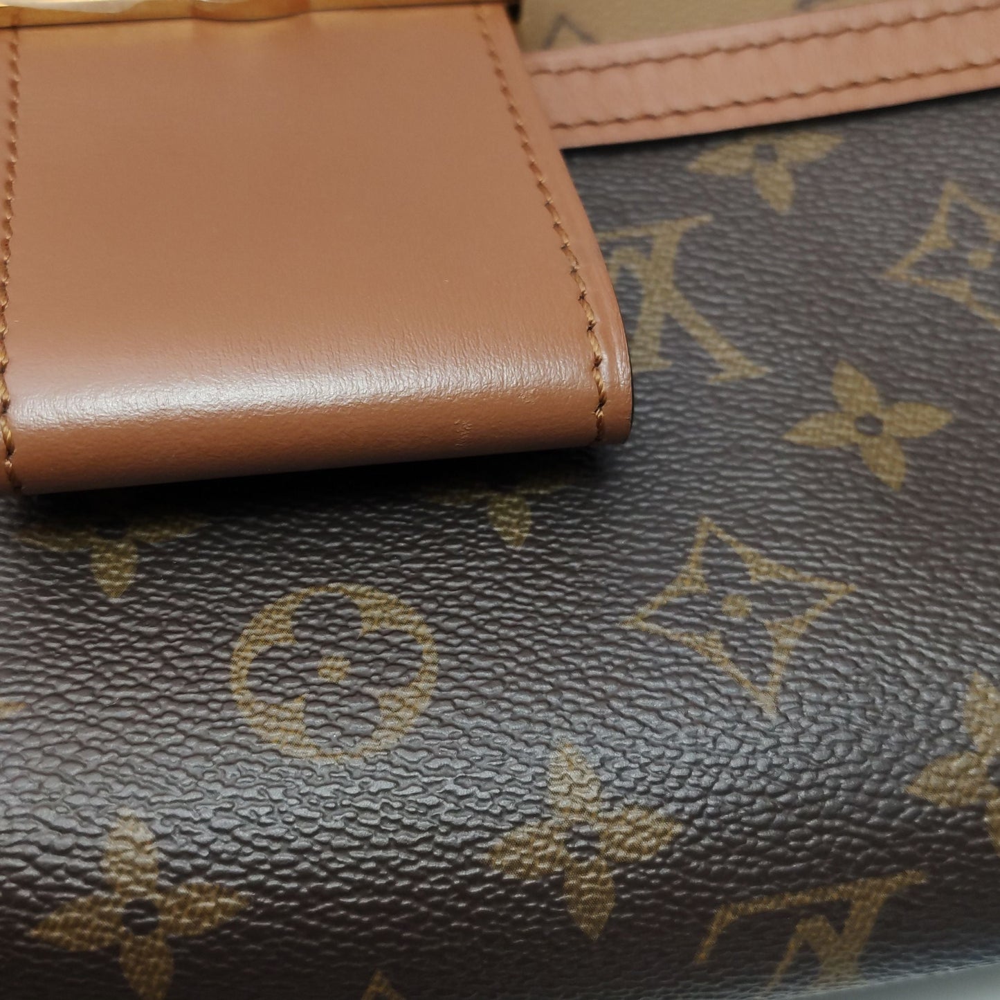 Preloved GLM-Dauphine Medium Monogram Empreinte Leather Crossbody Bag with Chip 250603781220580