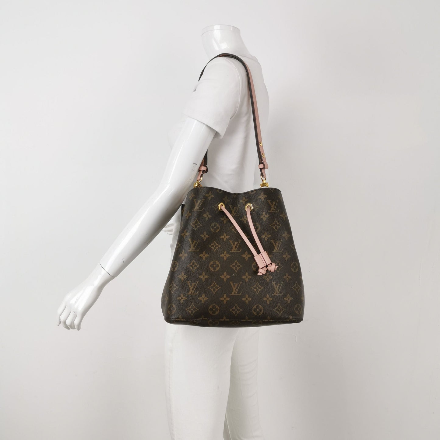 Preloved GLM-NÃ‰ONOÃ‰ Medium Monogram Canvas Drawstring Shoulder Bag 23030978235151