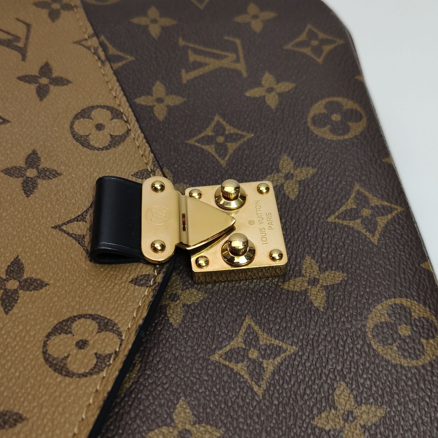 Preloved GLM-Pochette Metis Medium Monogram Canvas S-lock Messenger Bag Microchip Version 250602781218763