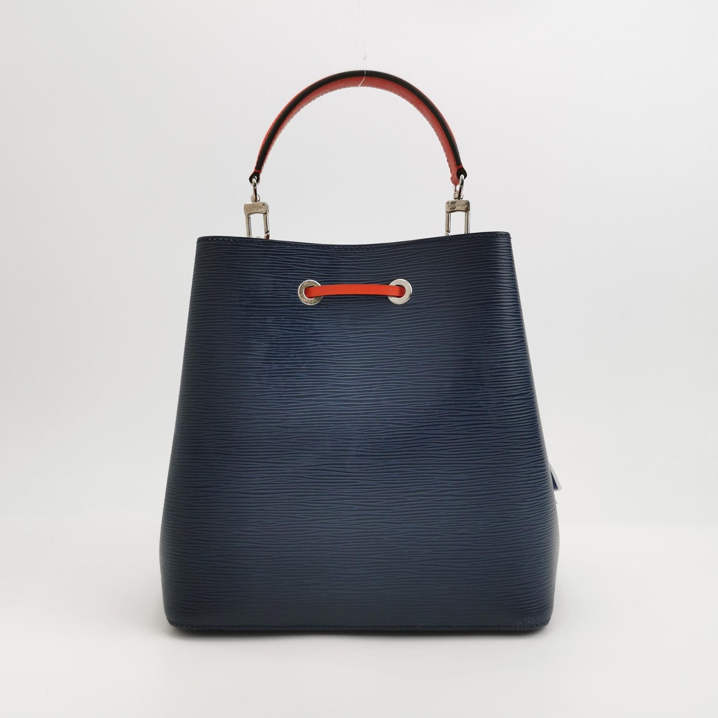Preloved GLM-NÃ‰ONOÃ‰ Medium Leather Drawstring Shoulder Bag 250603781220219