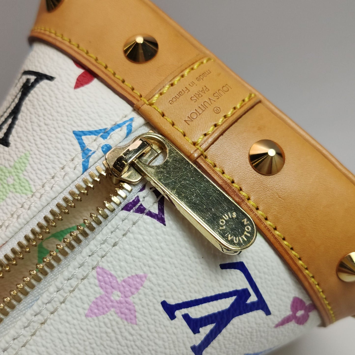 Preloved GLM-Alma Small White Multicolor Handbag 250614781237248