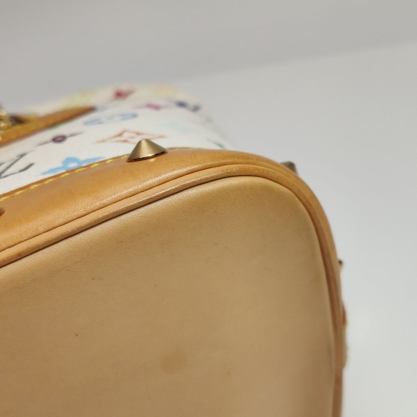 Preloved GLM-Alma Small White Multicolor Handbag 250614781237248