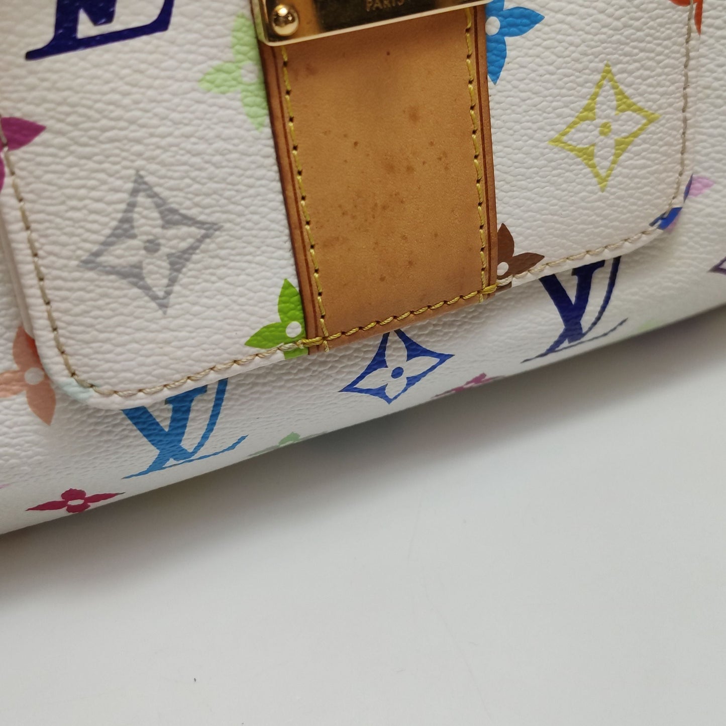 Preloved GLM-Speedy 30 Bag in White Multicolor with Metal Lock 250608781228724