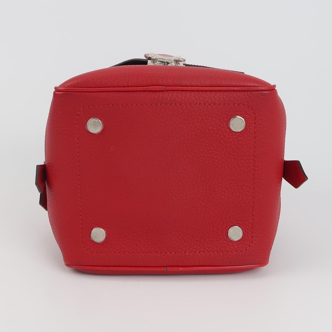 Preloved GLM-NÃ©o Square Leather Crossbody Shoulder Bag 250701781260877