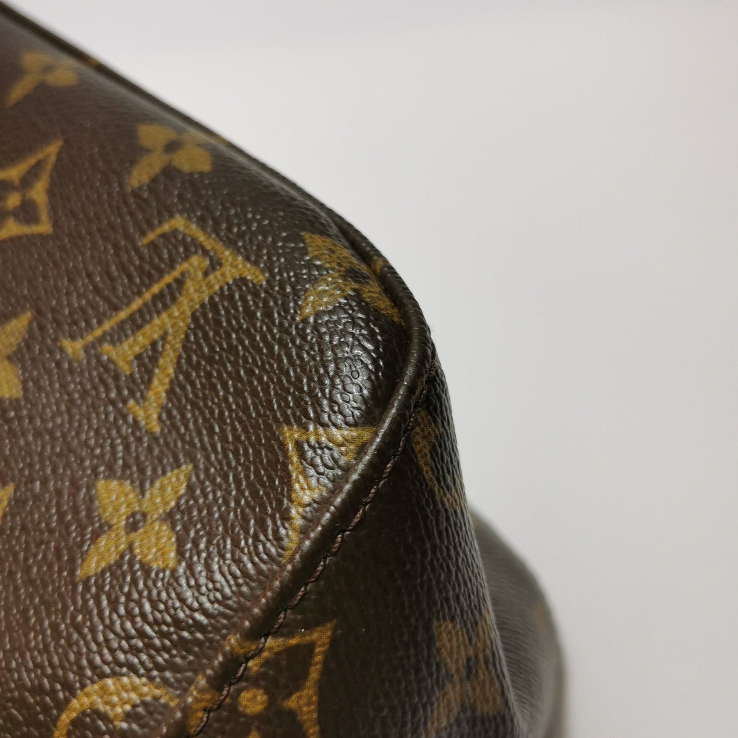 Preloved GLM-Looping Medium Monogram Shoulder Bag 250412781145204