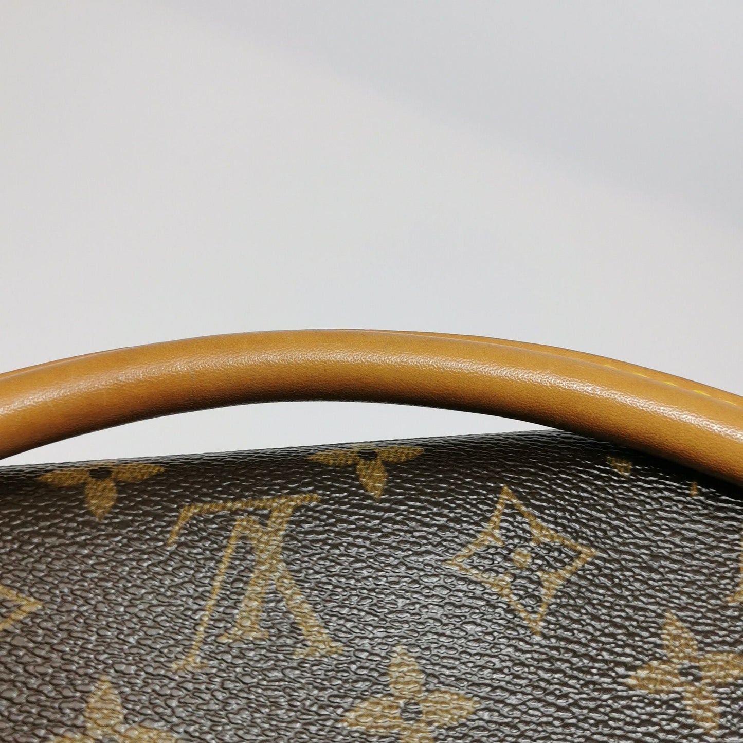 Preloved GLM-Looping Medium Monogram Shoulder Bag 250412781145204