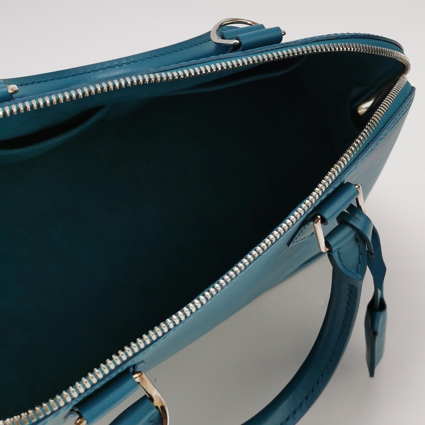 Preloved GLM-Alma Small Calfskin Wave Shell Crossbody Bag Shoulder Bag 250629781257112