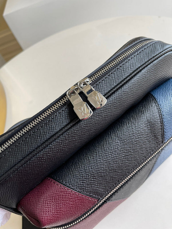 LOV2 Bags - Luxurious Bags  1212