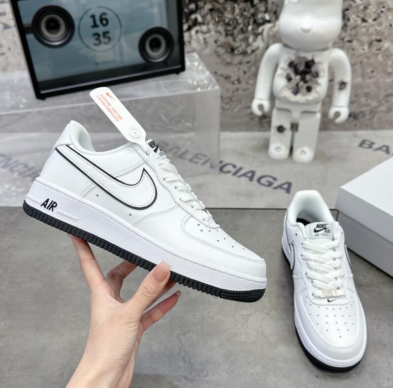 SAMC - NKE Shoes - 125