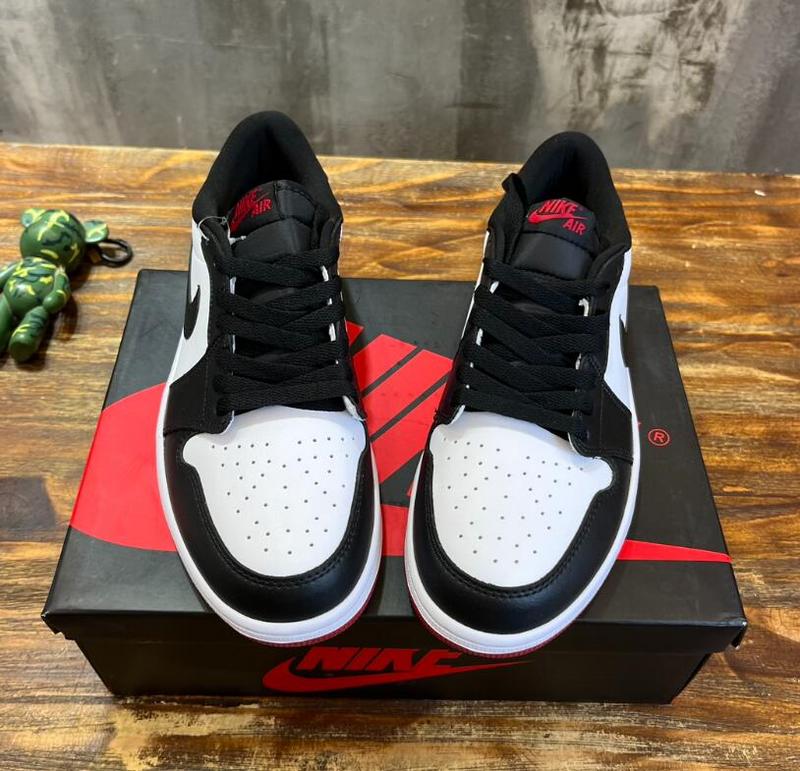SAMC - NKE Shoes - 400