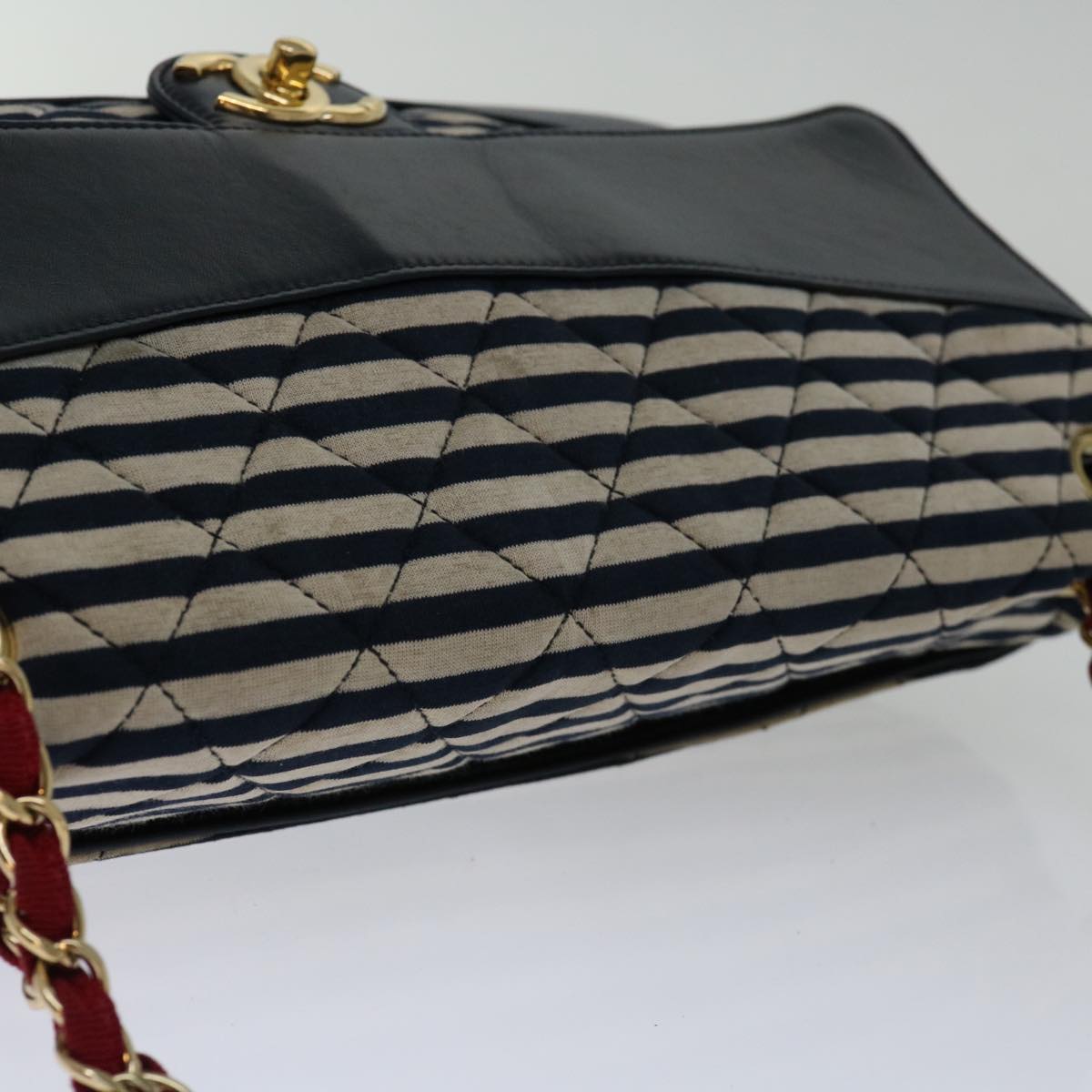 CHANEL Matelasse Chain Shoulder Bag Cotton White Navy CC 69062A