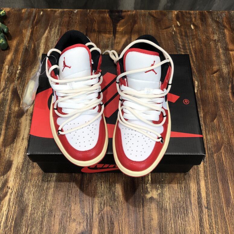 SAMC - NKE Shoes - 1074