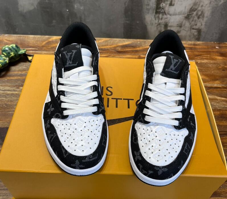 SAMC - NKE Shoes - 531