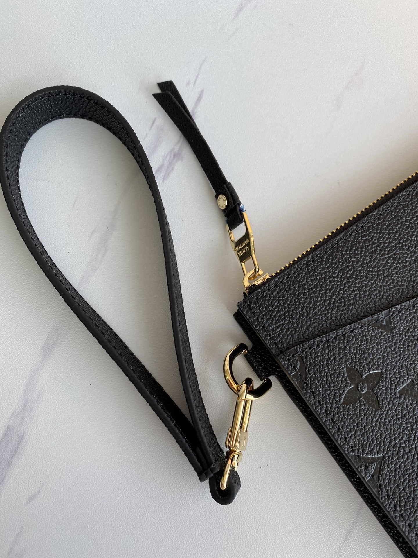 EN - New Arrival Wallet LUV 064